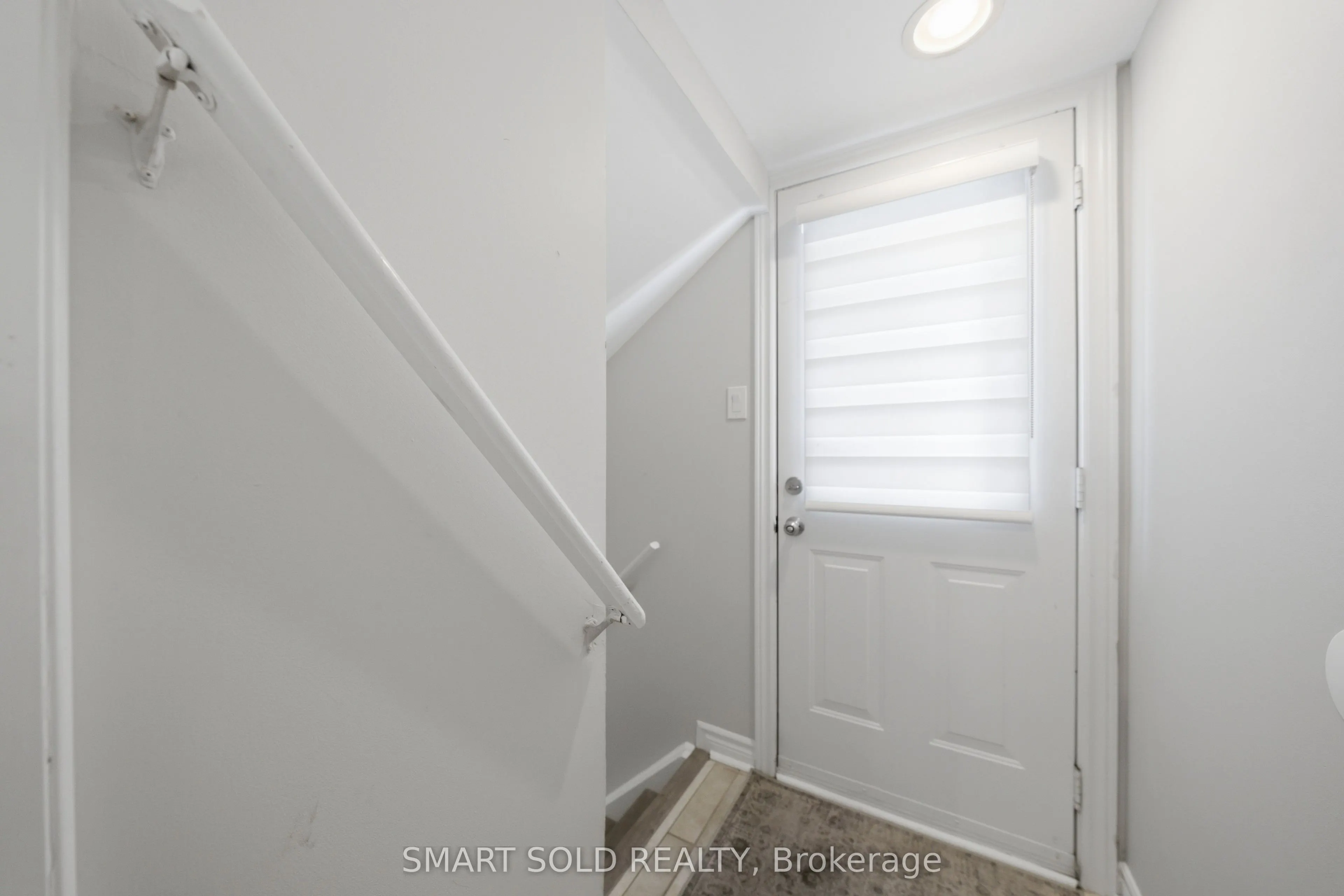 24 Andes Crescent