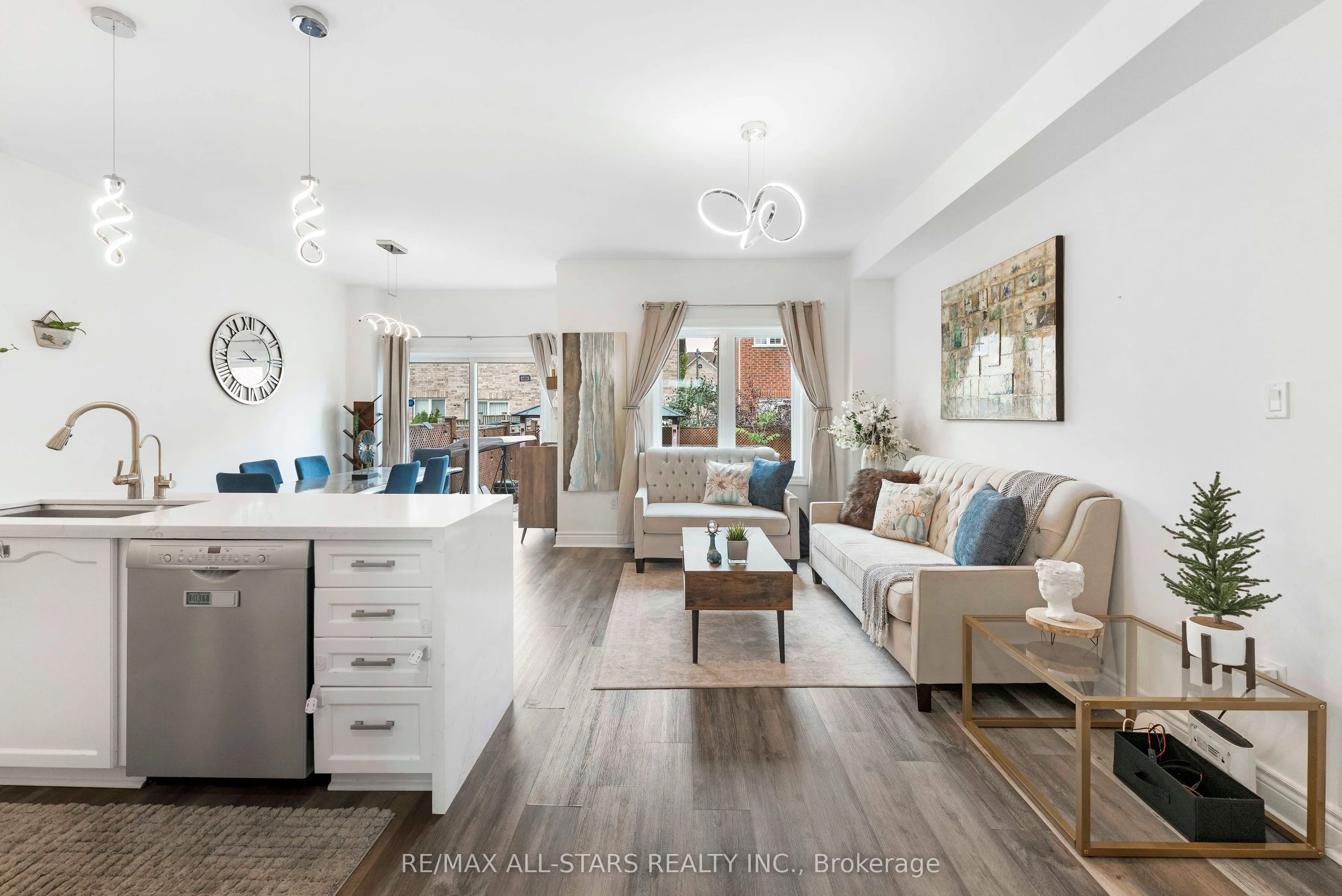 93 Arco Circle