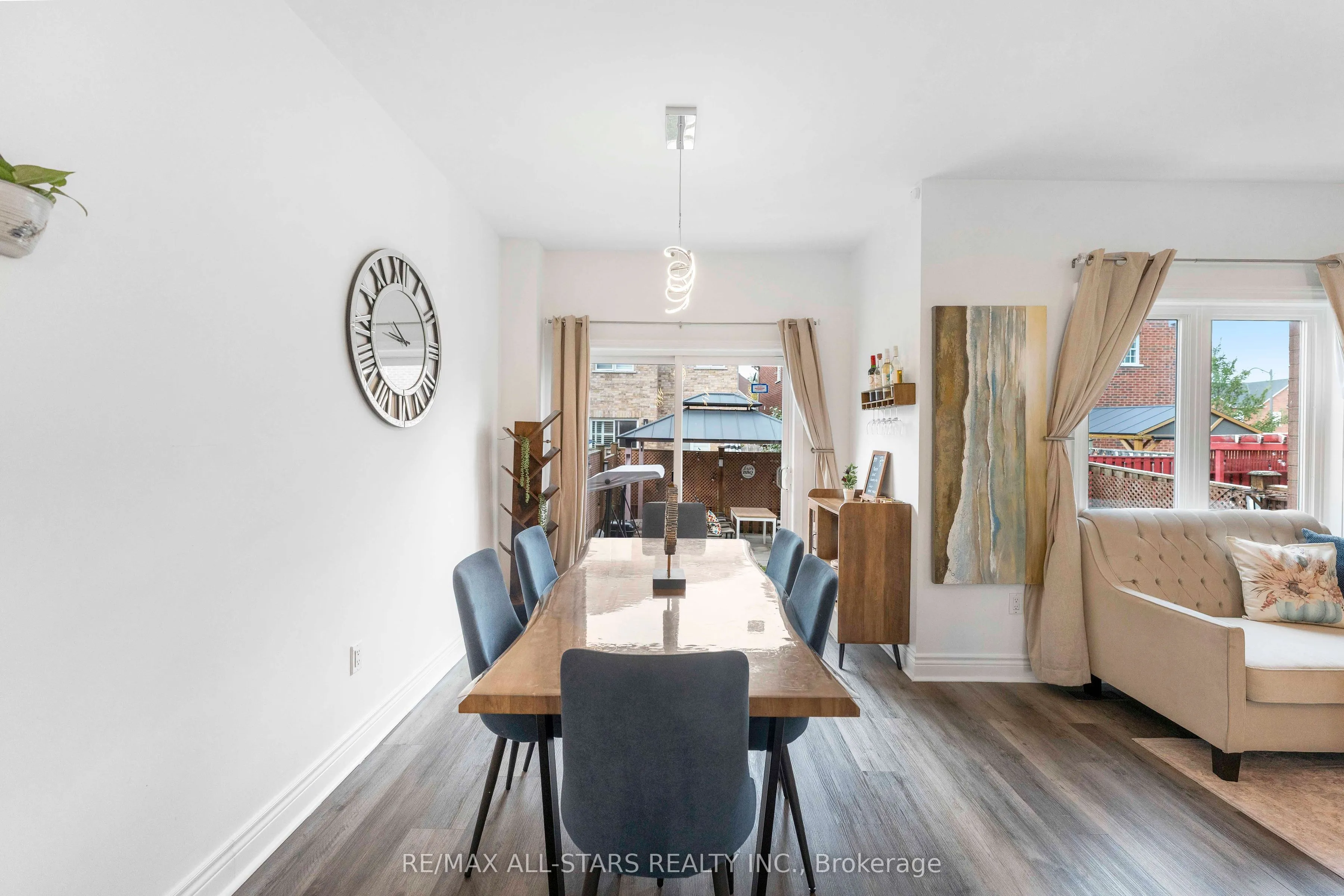 93 Arco Circle
