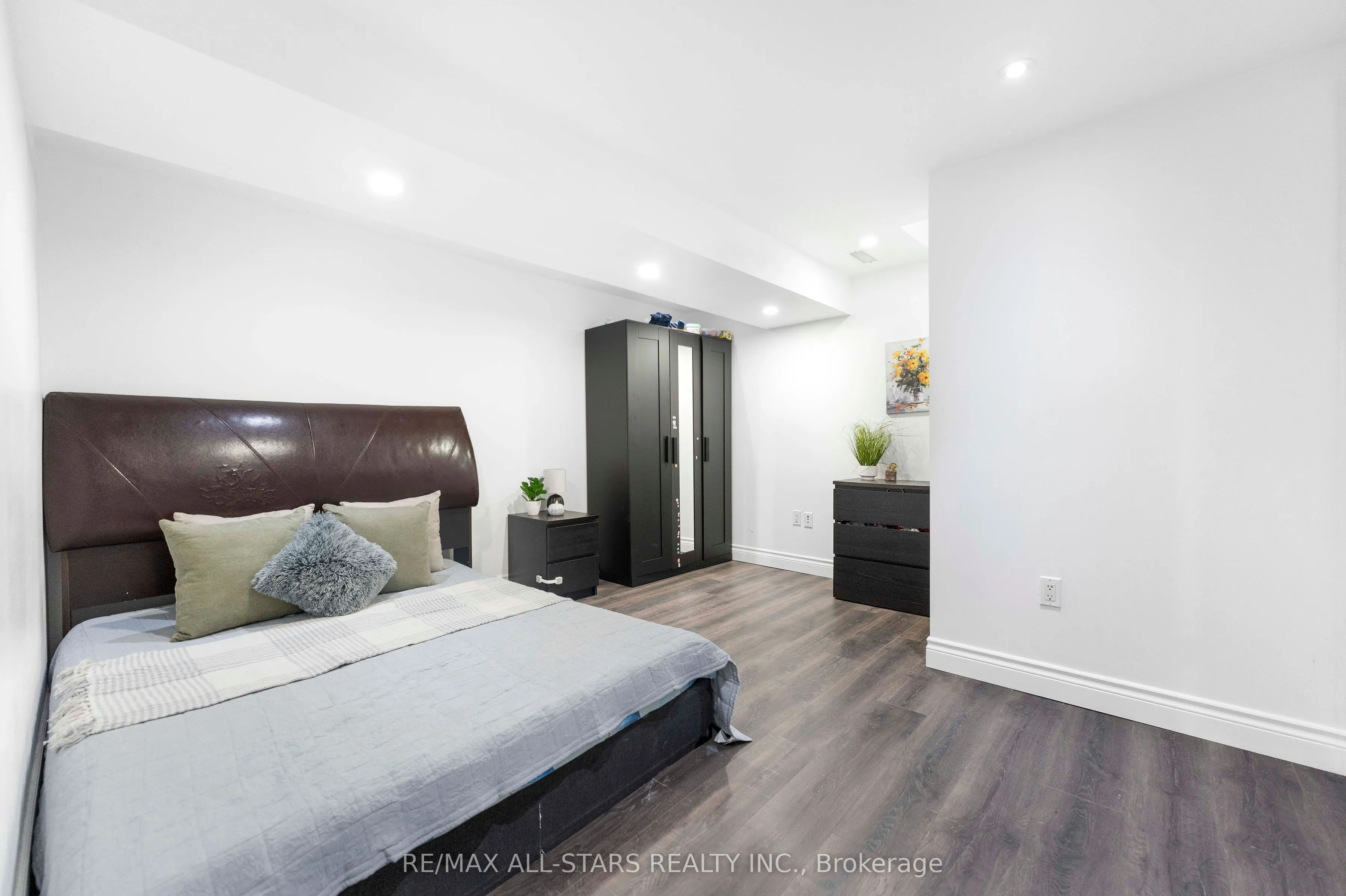 93 Arco Circle