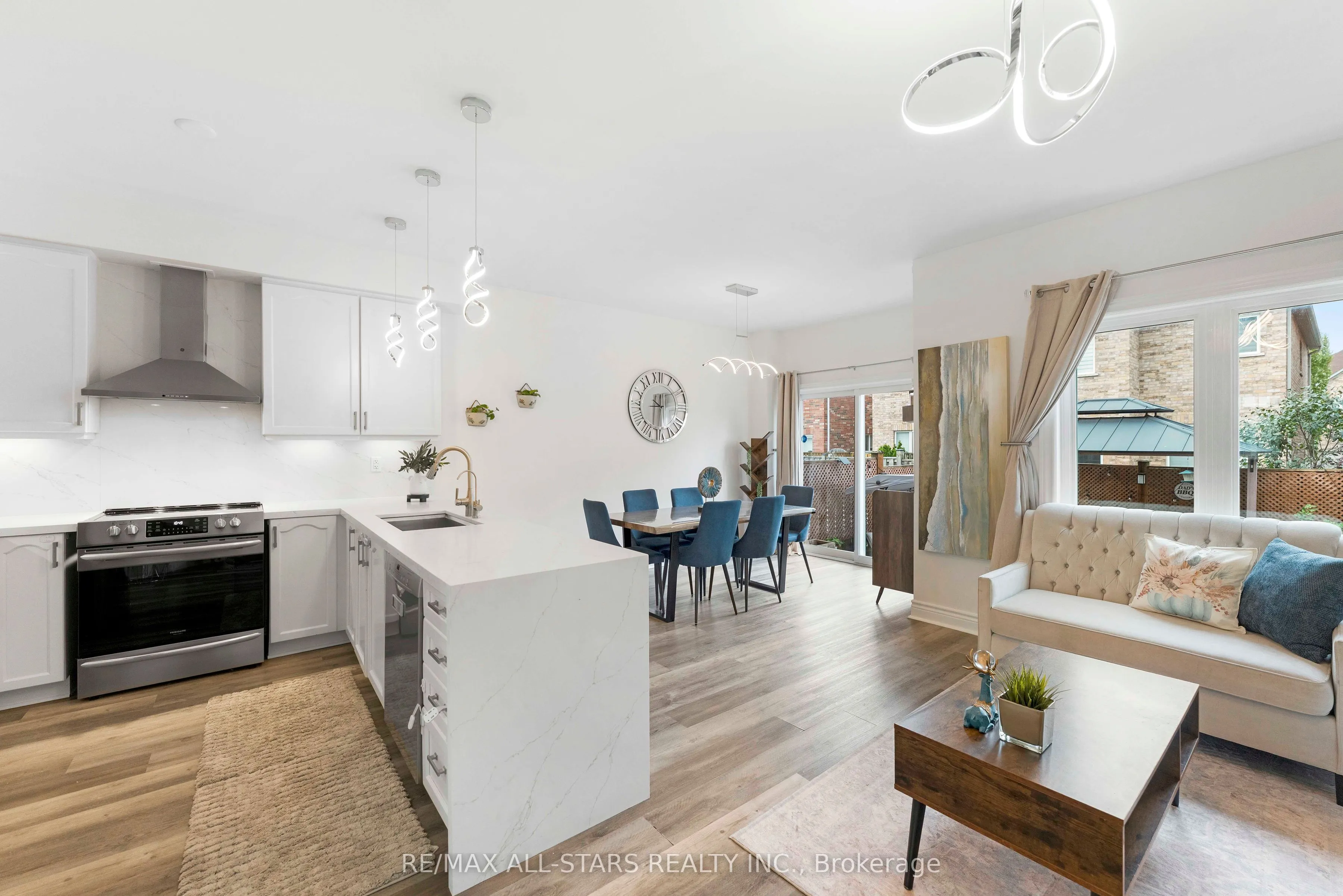 93 Arco Circle