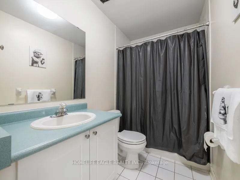 479 Heddle Crescent