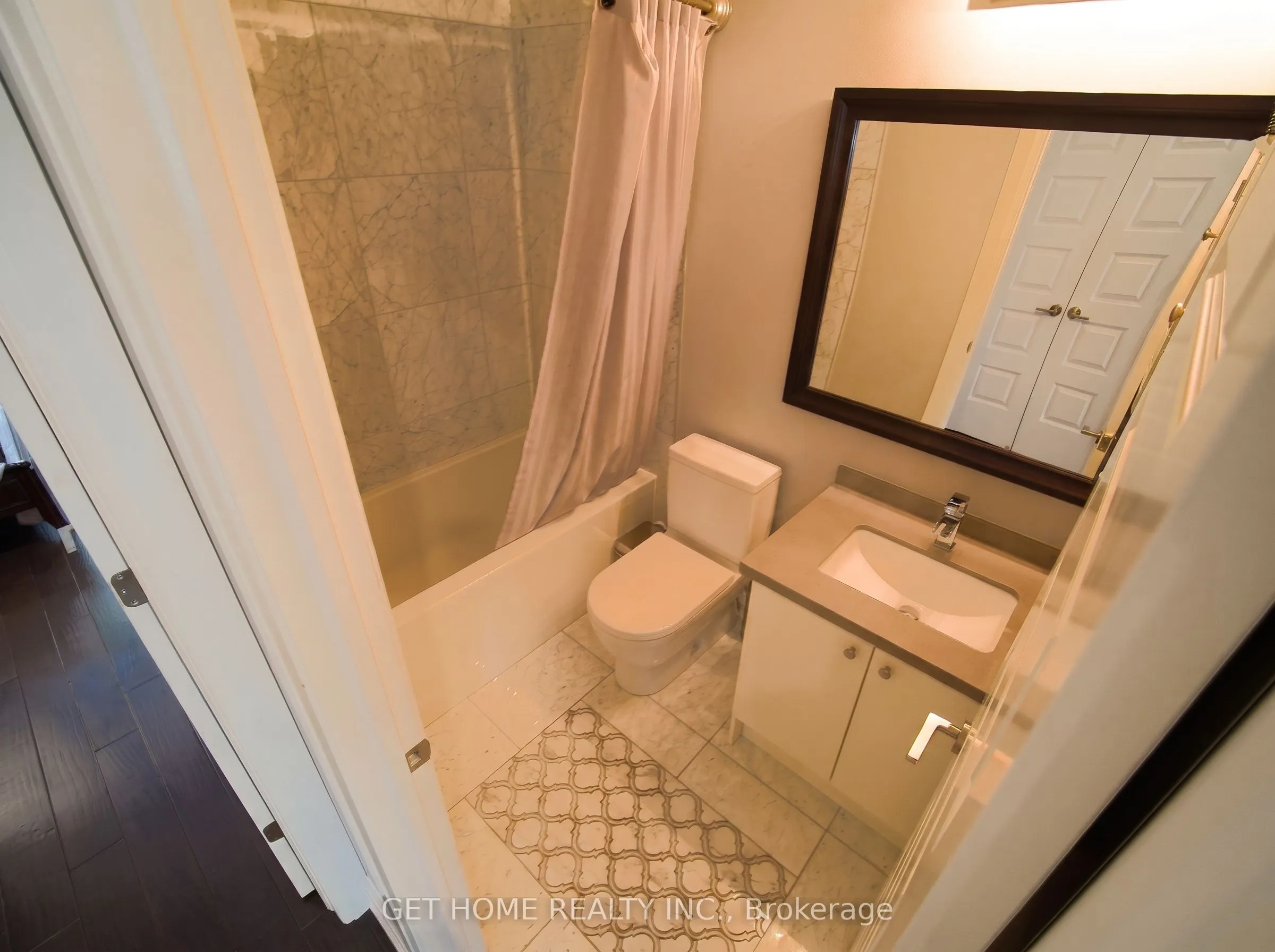 8169 Kipling Avenue E #22