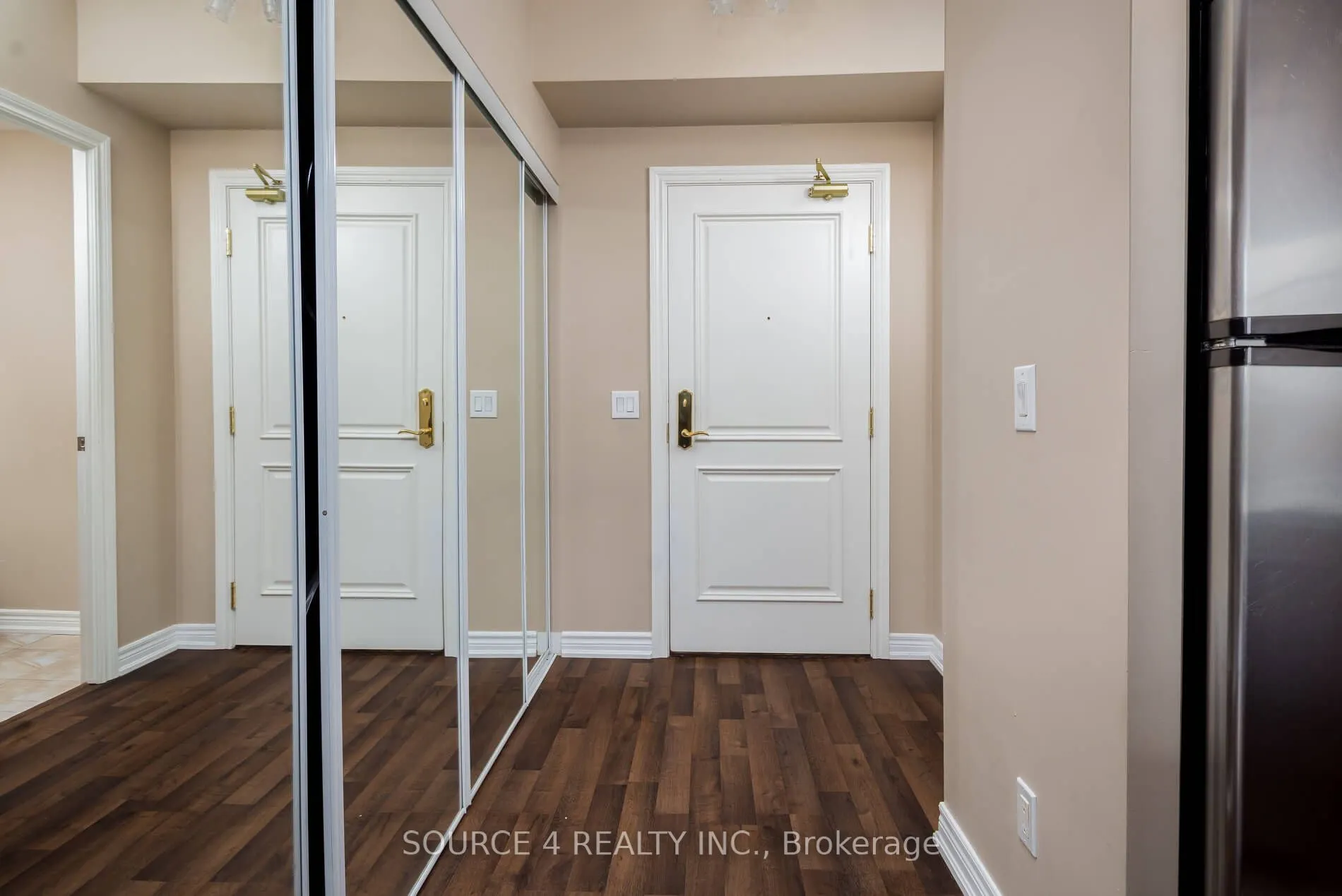 9245 Jane Street #201