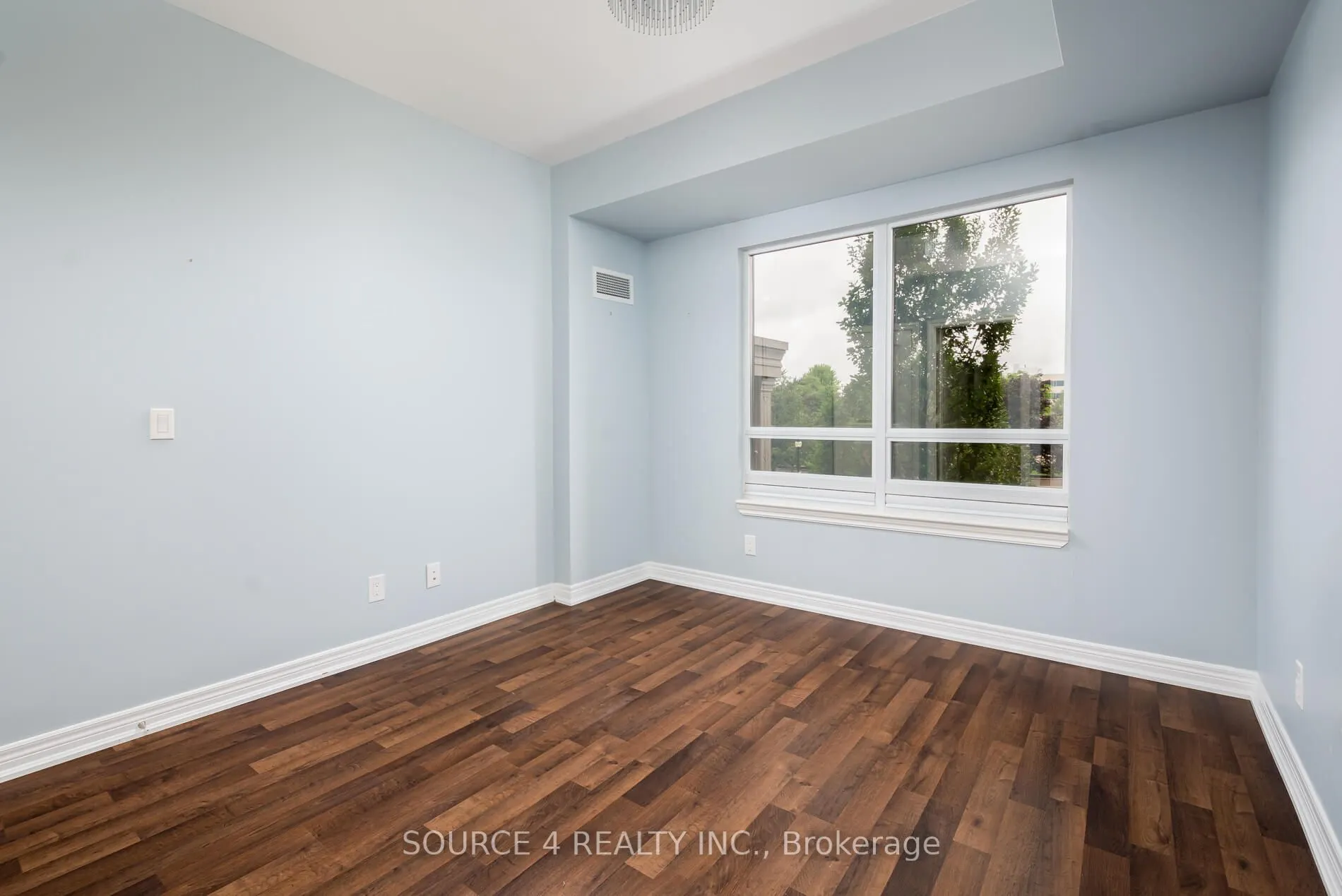 9245 Jane Street #201