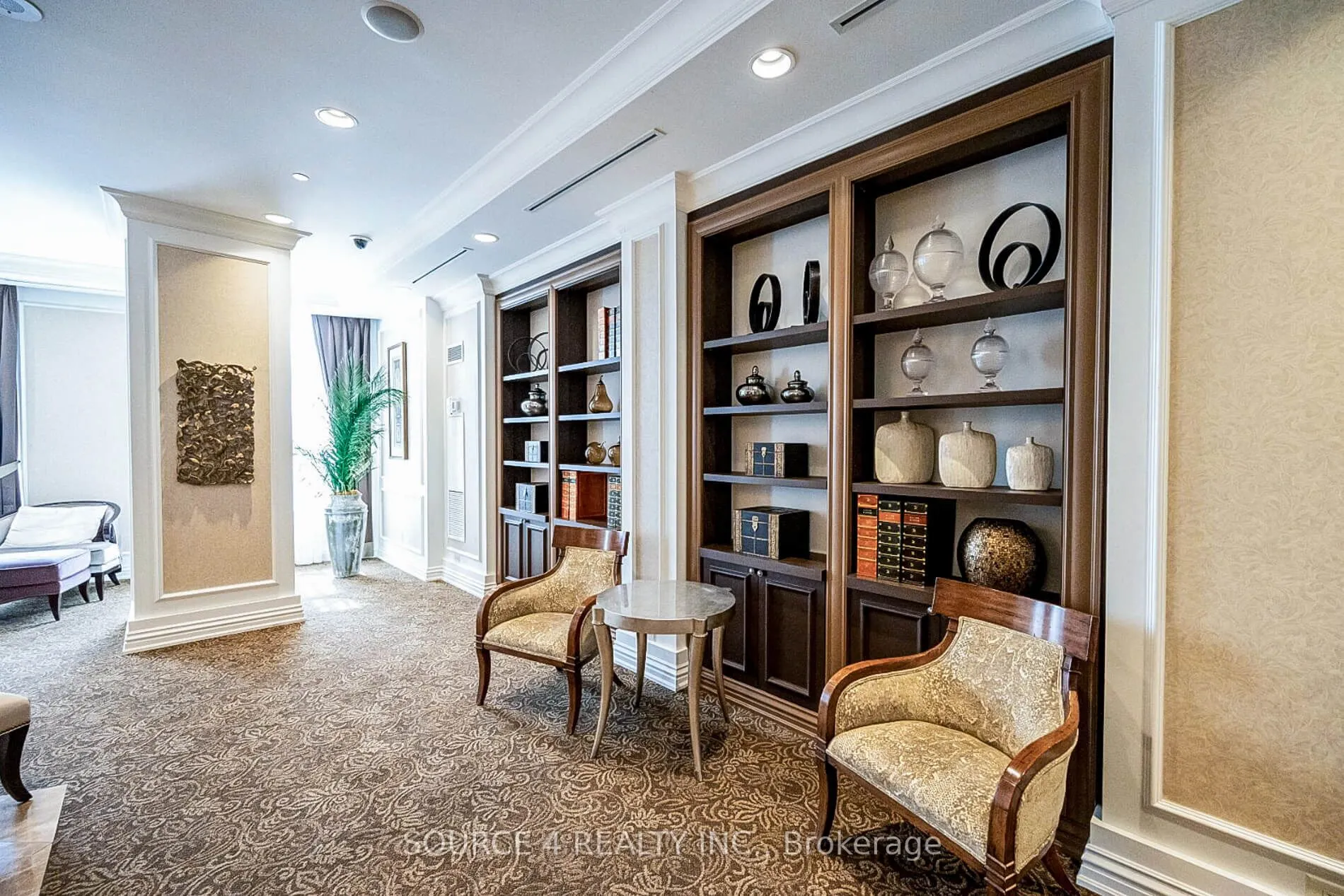9245 Jane Street #201