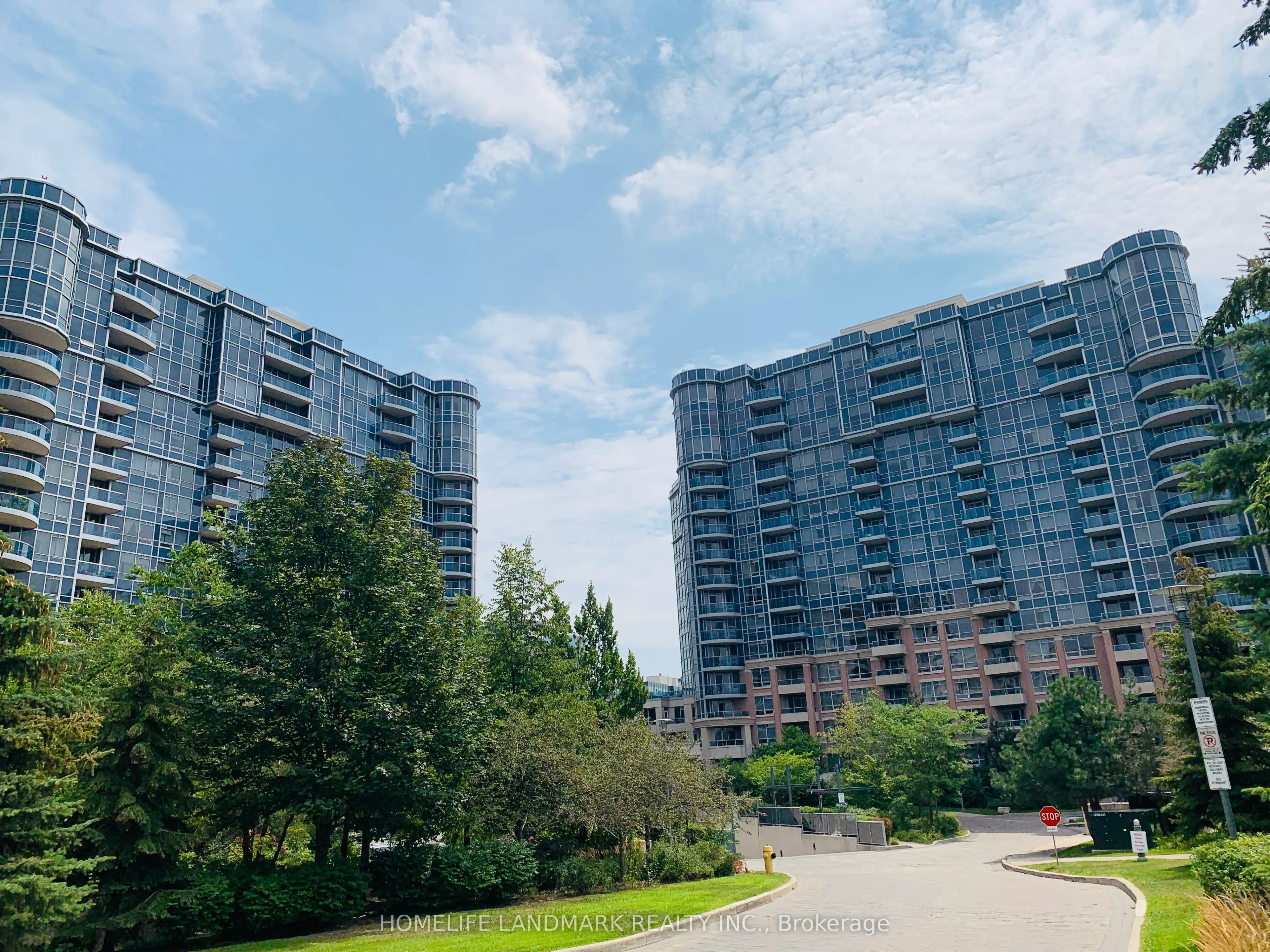 23 Cox Boulevard #961