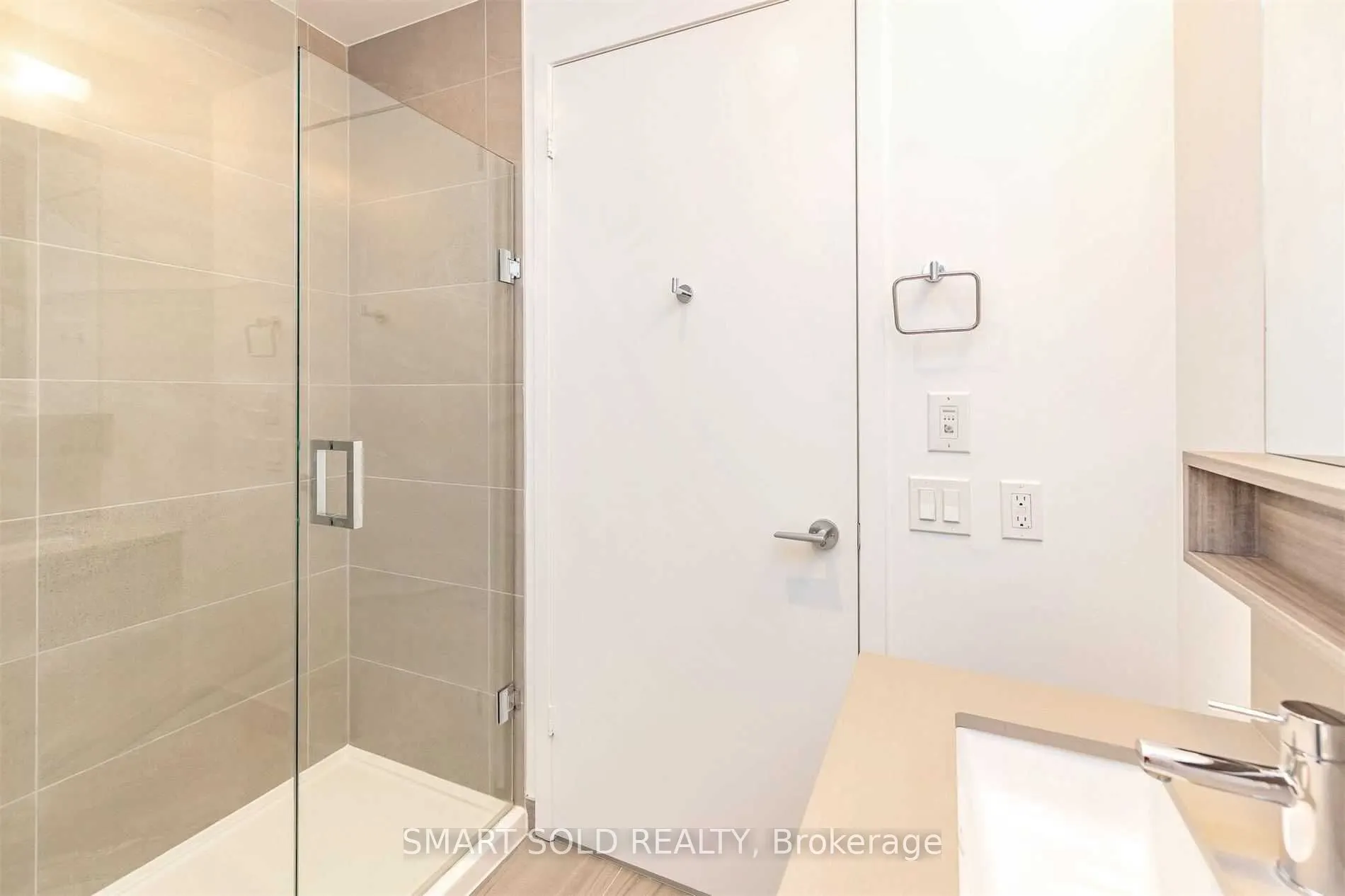 5 Buttermill Avenue #3707