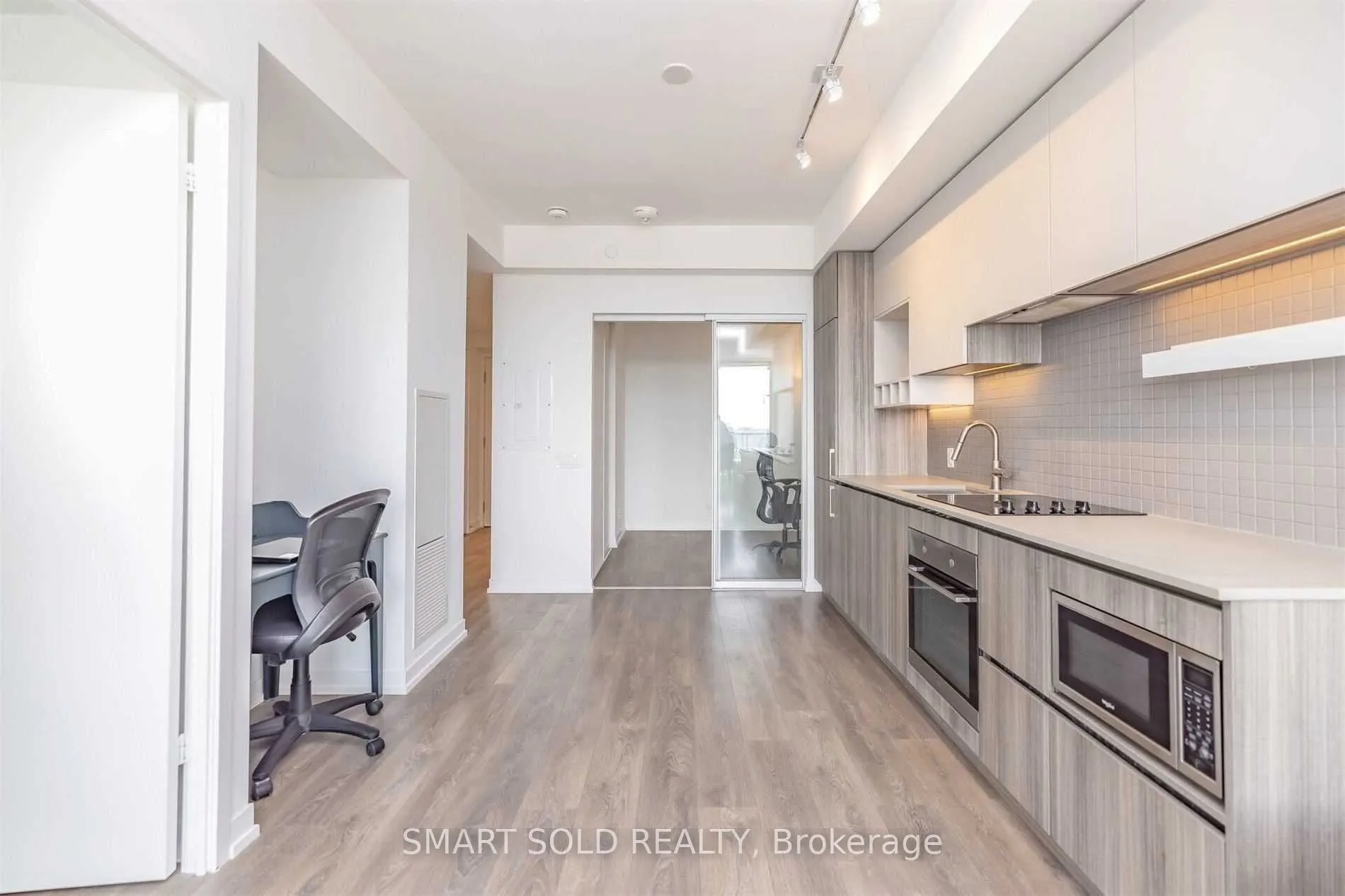 5 Buttermill Avenue #3707