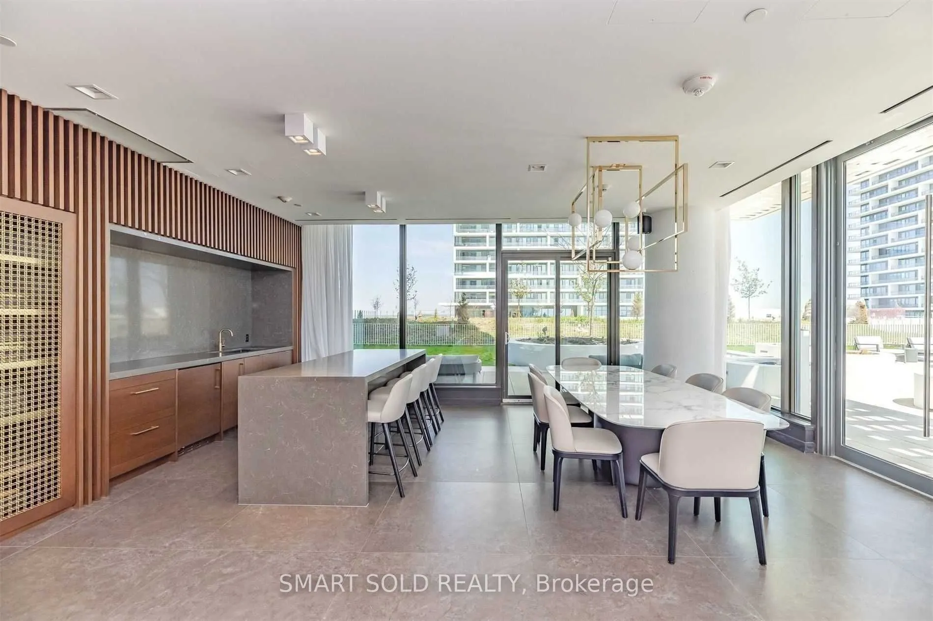 5 Buttermill Avenue #3707