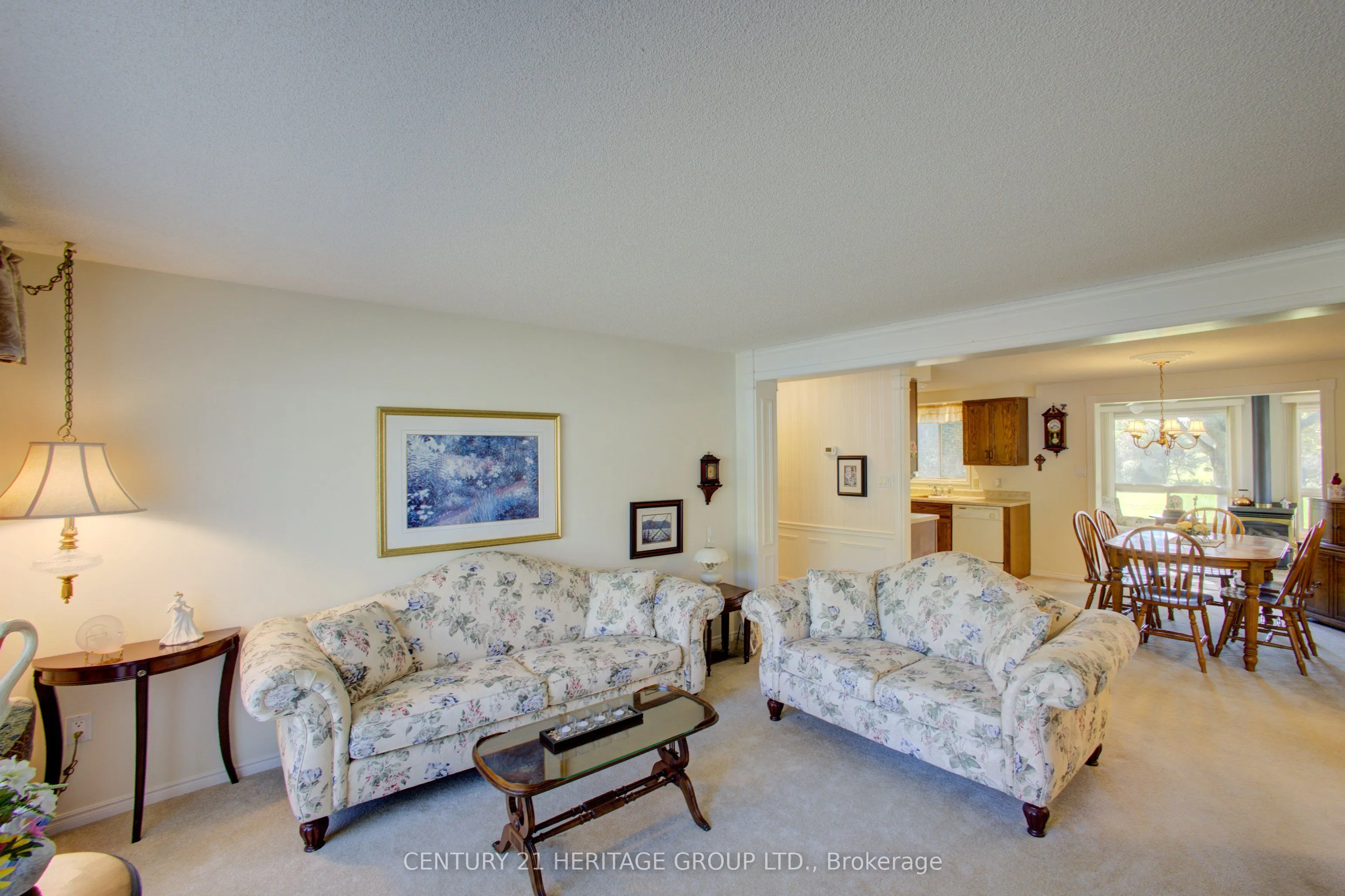 60 Tecumseth Pines Drive