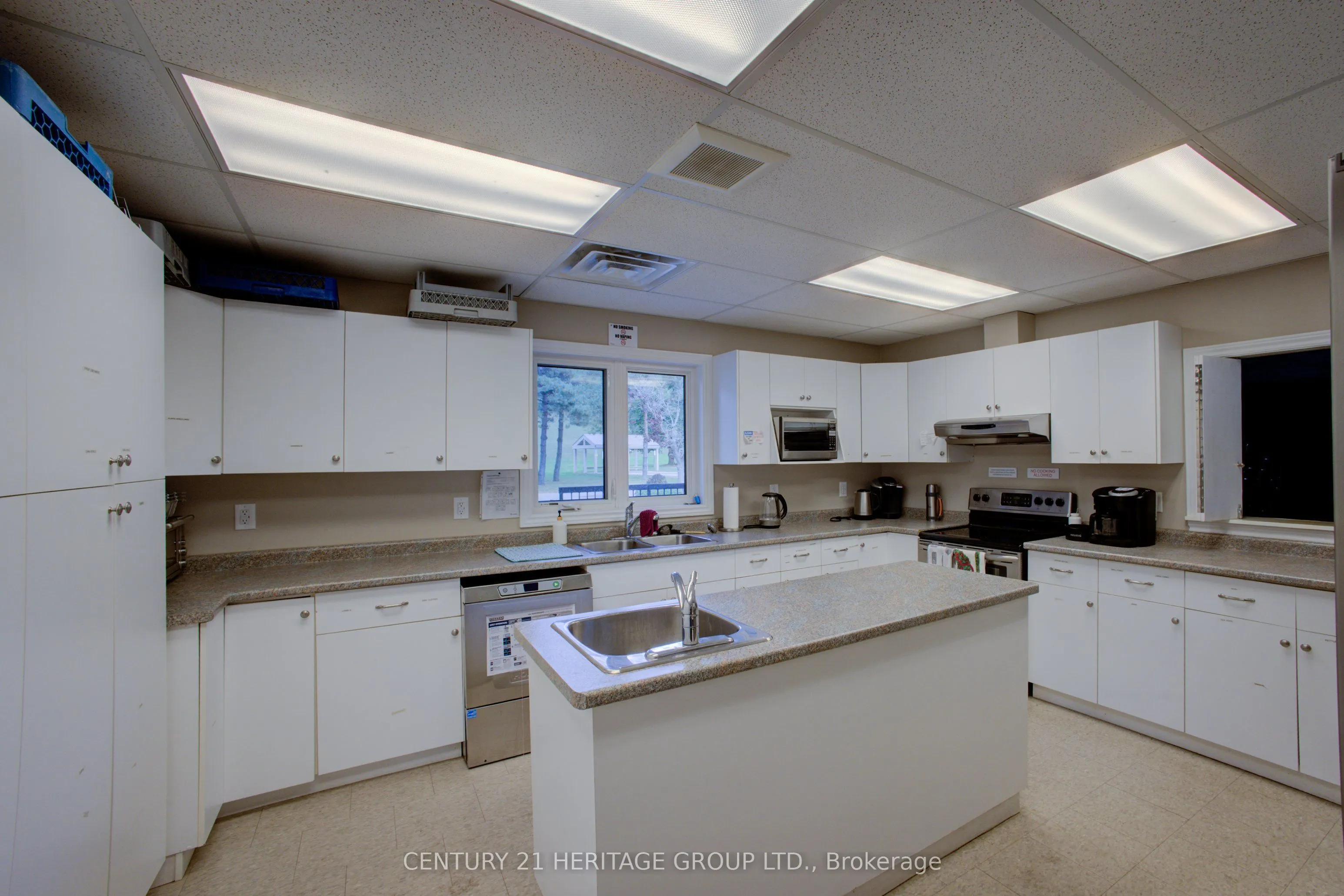 60 Tecumseth Pines Drive