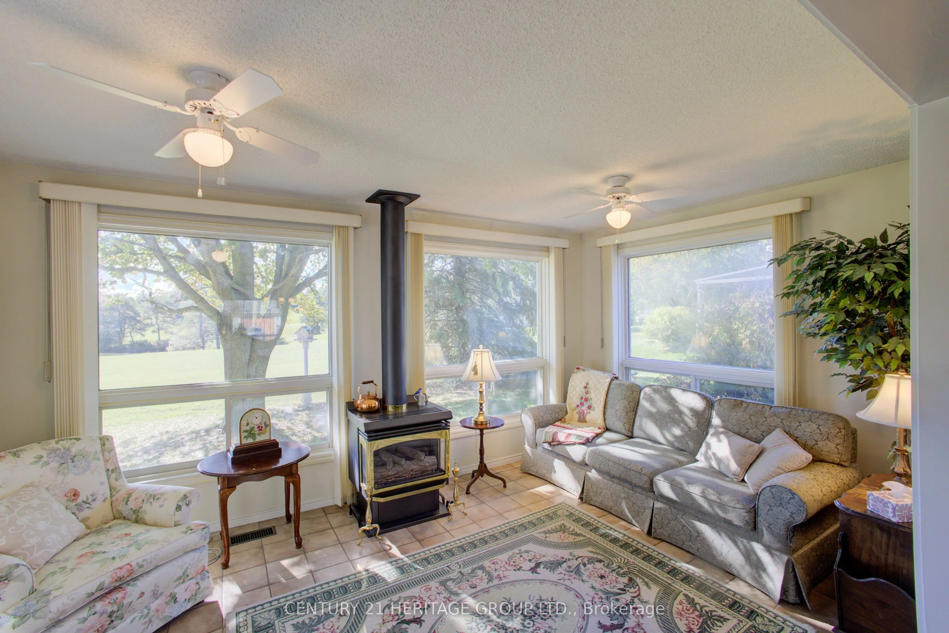 60 Tecumseth Pines Drive