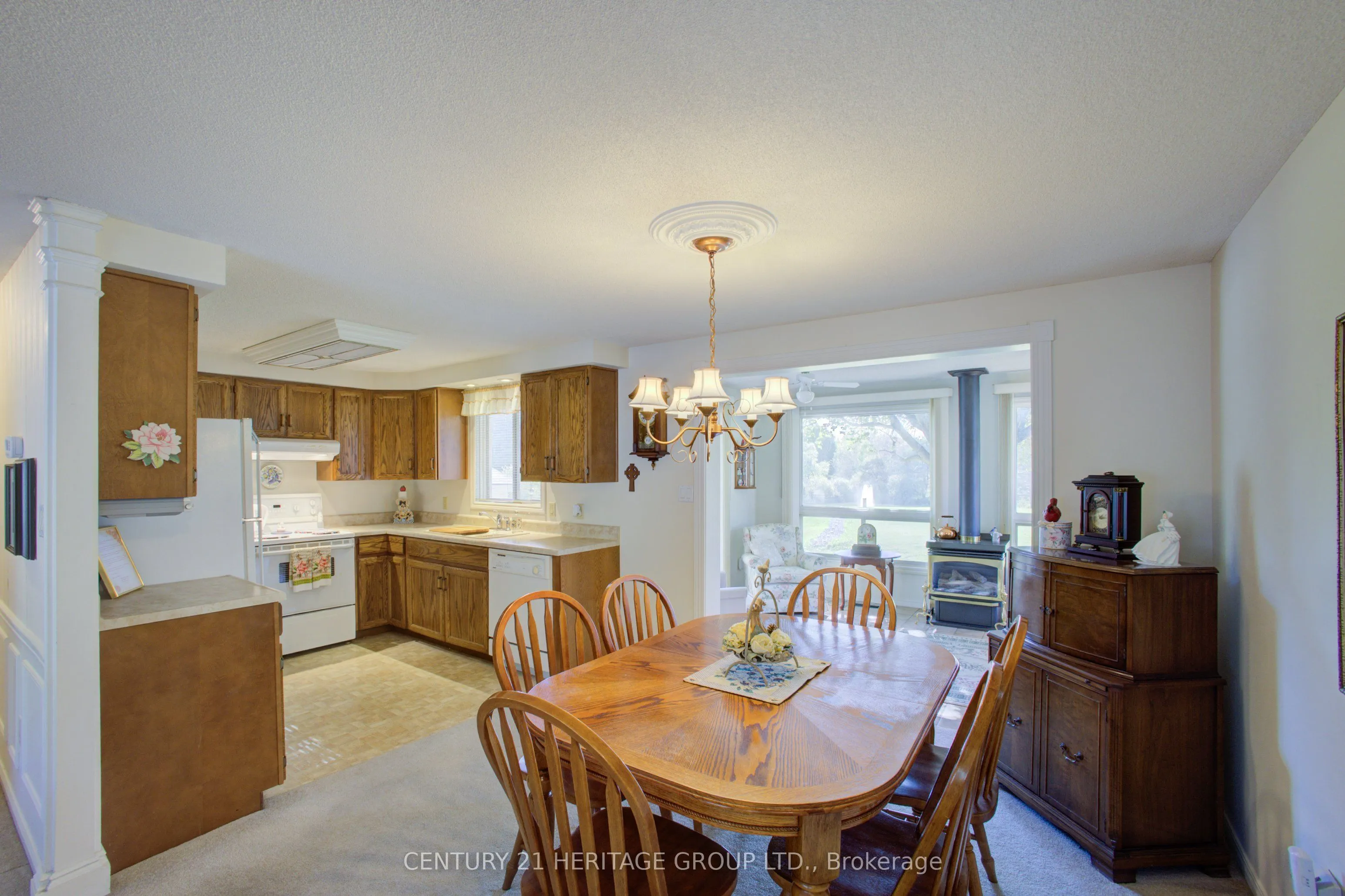 60 Tecumseth Pines Drive