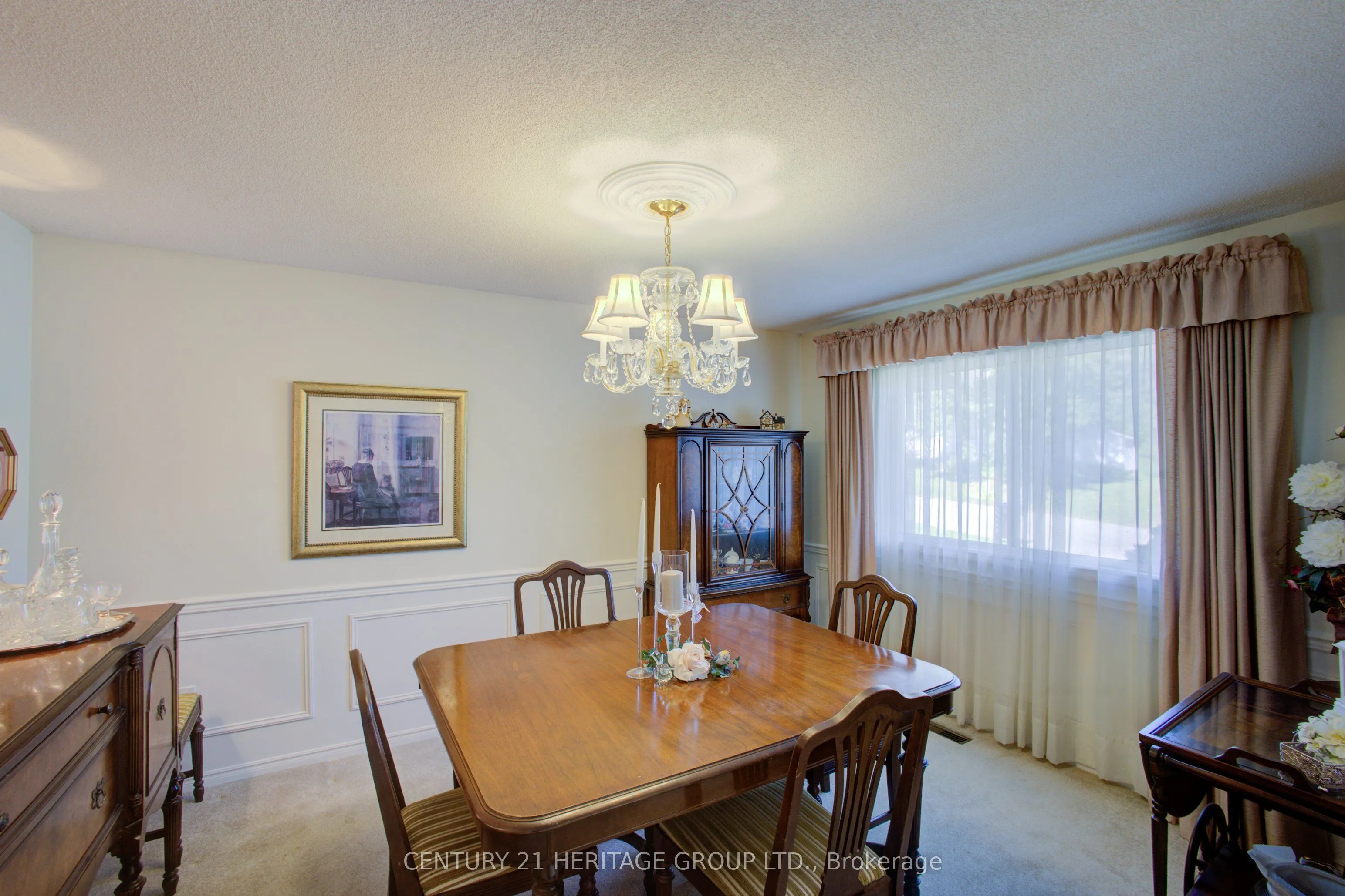 60 Tecumseth Pines Drive