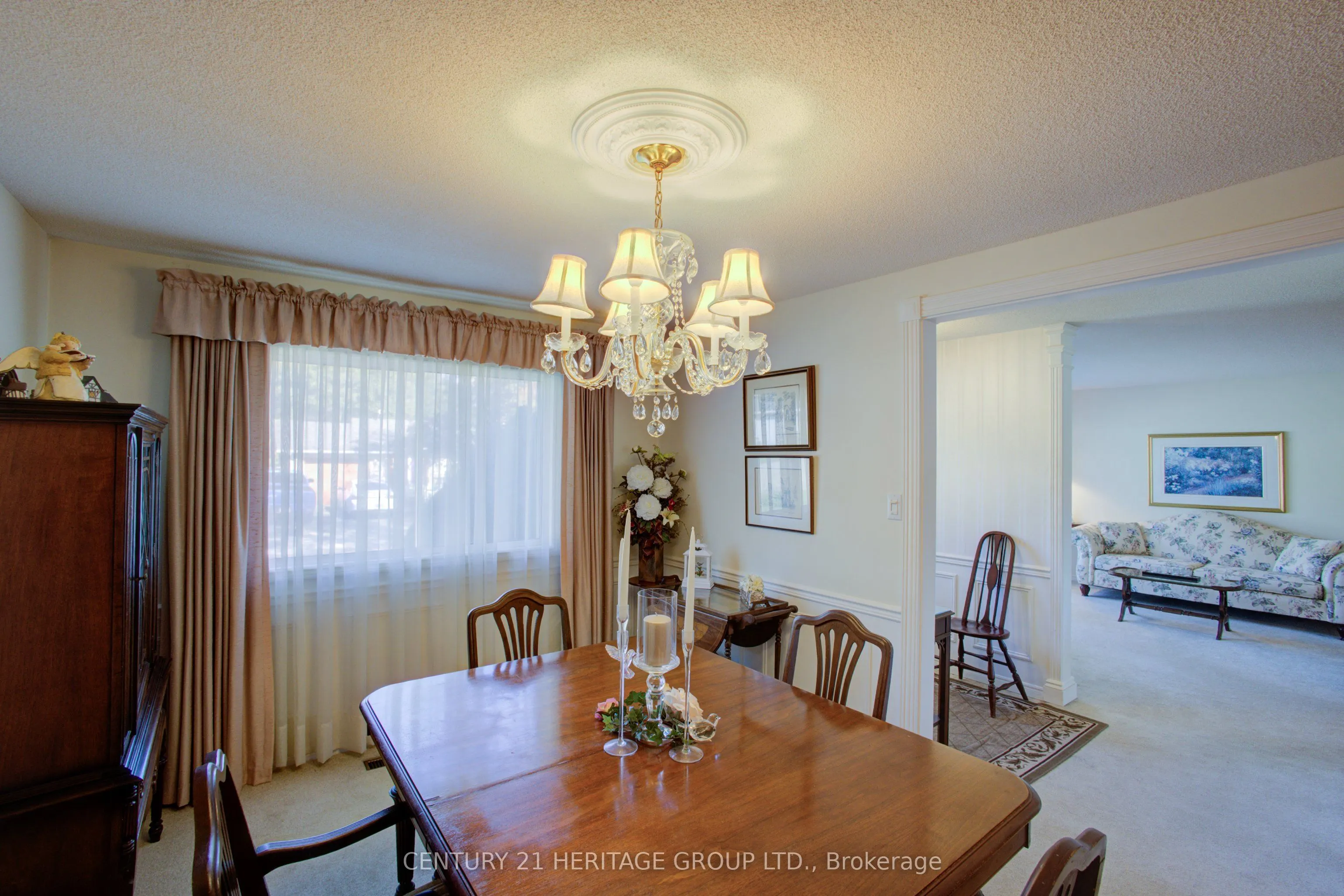 60 Tecumseth Pines Drive