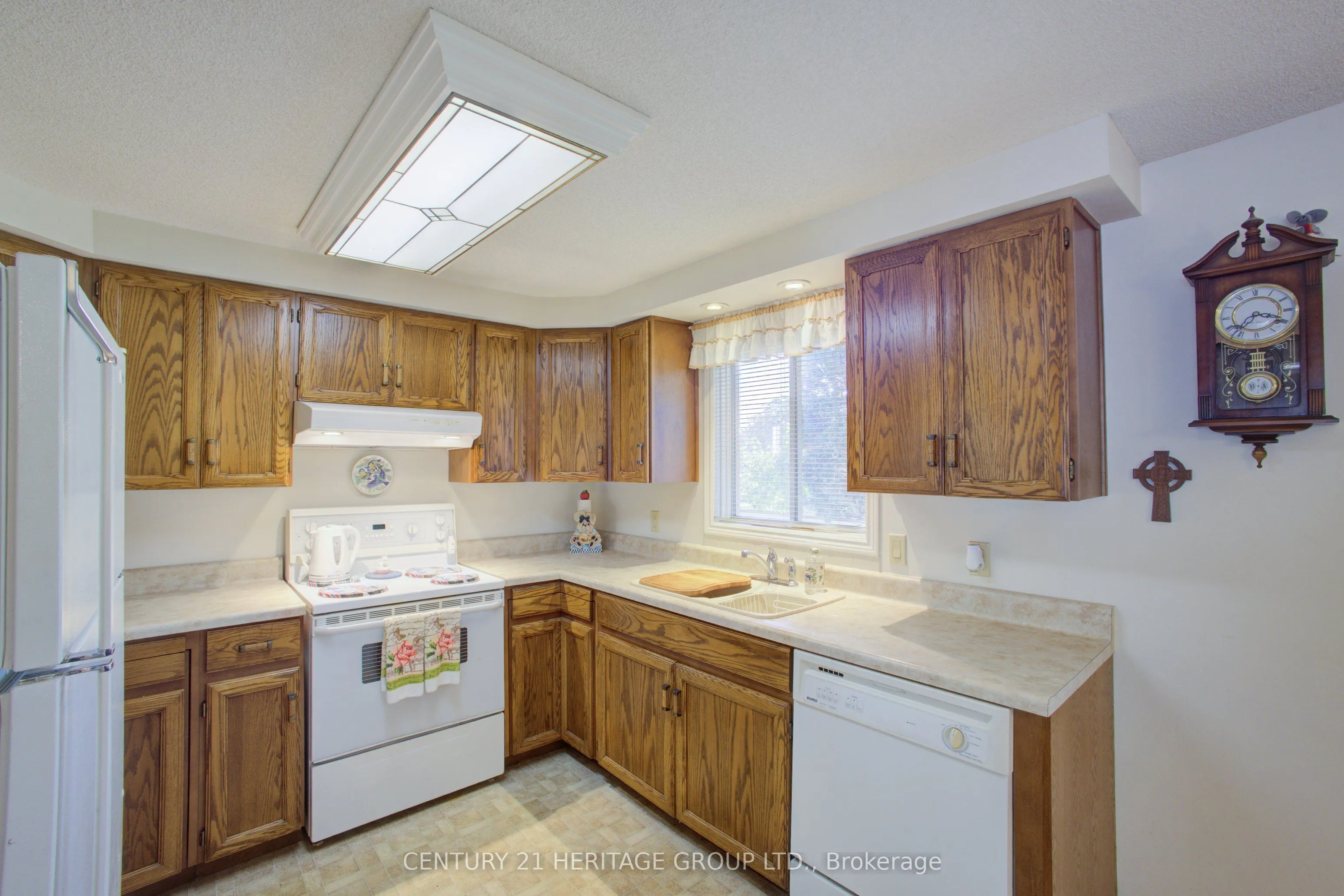 60 Tecumseth Pines Drive