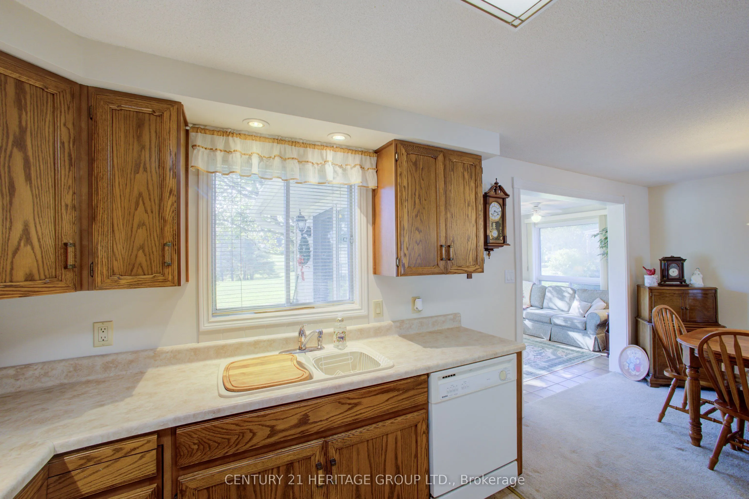 60 Tecumseth Pines Drive