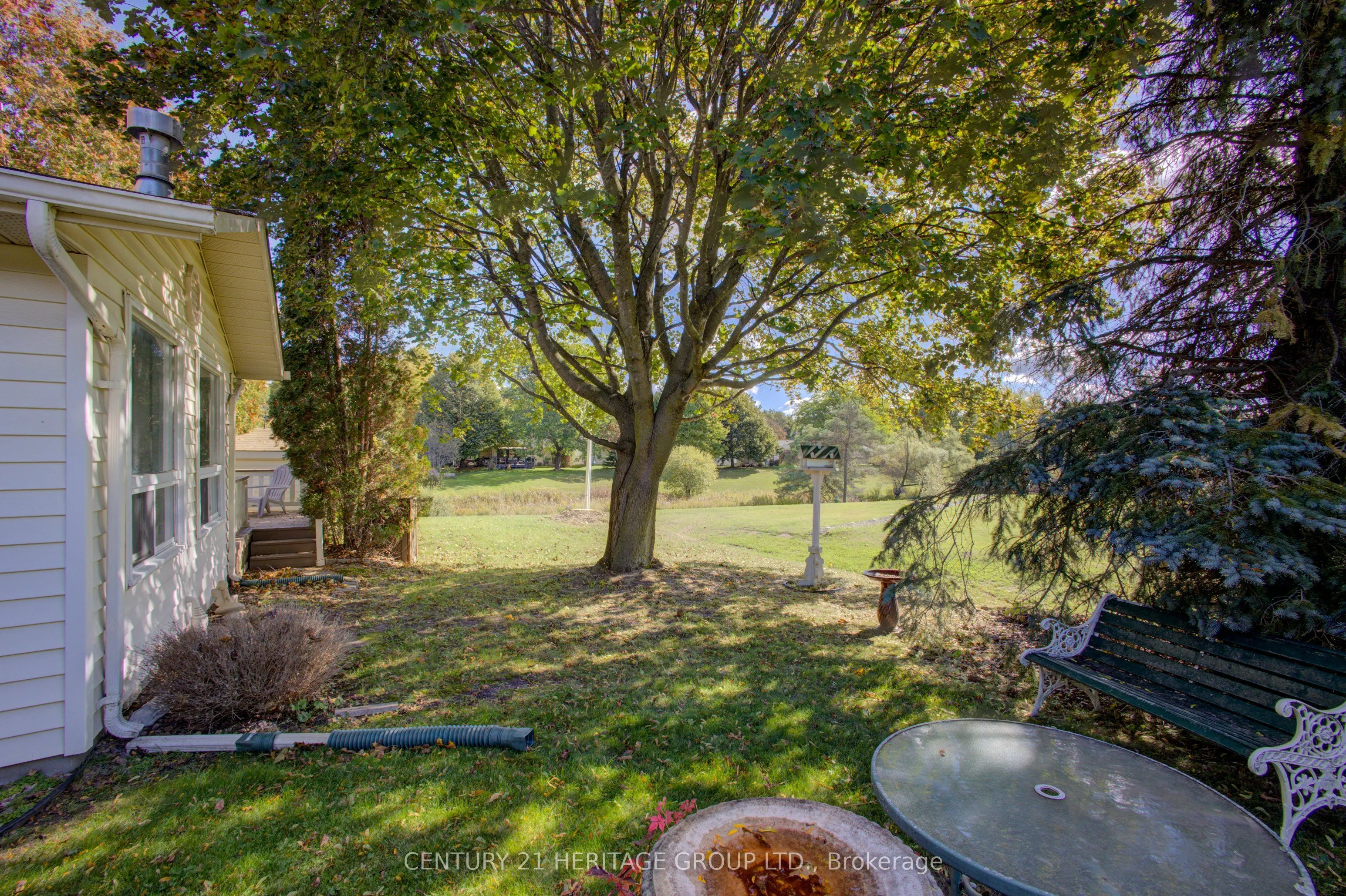 60 Tecumseth Pines Drive