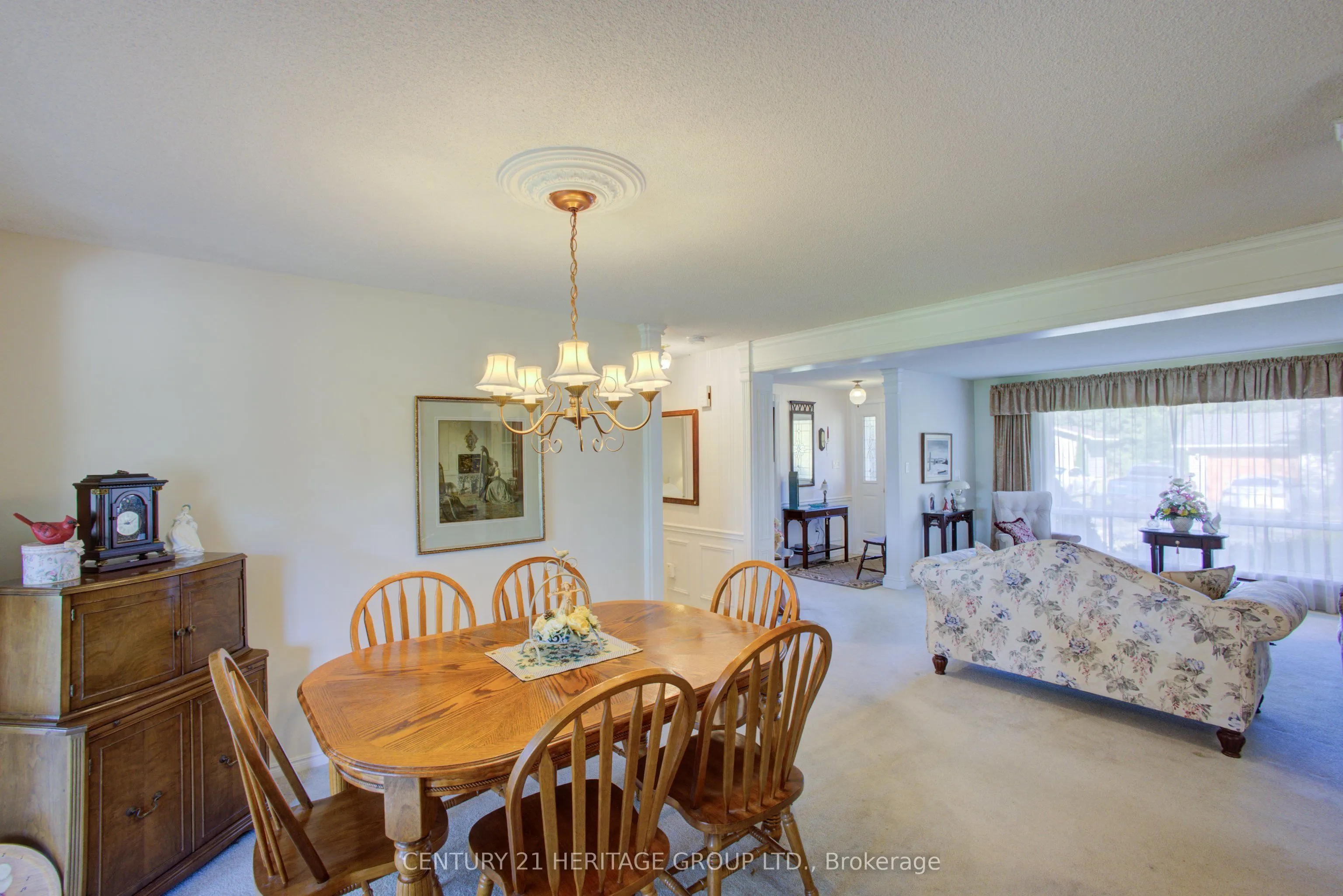60 Tecumseth Pines Drive