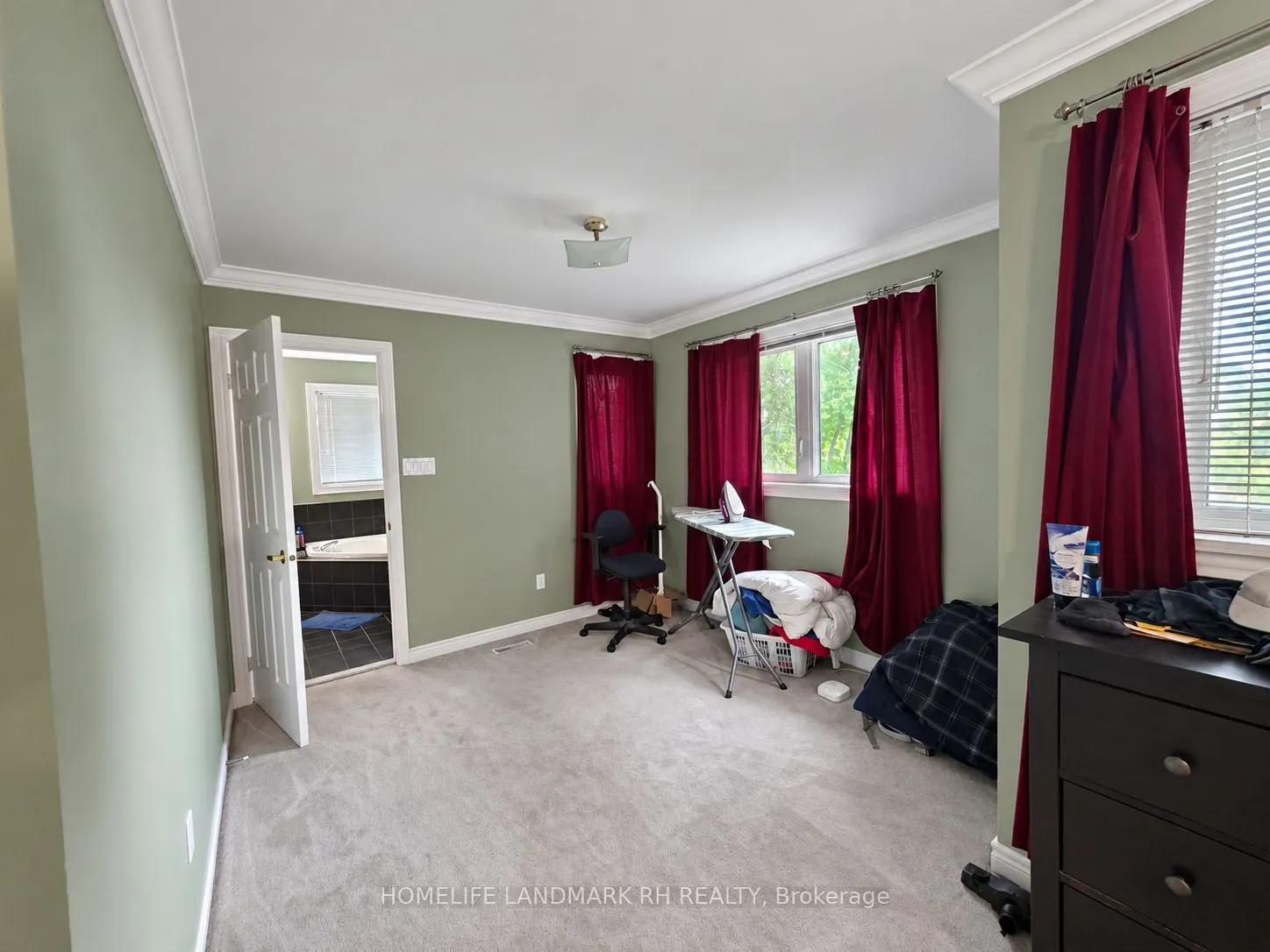 592 Dutch Elliott Court