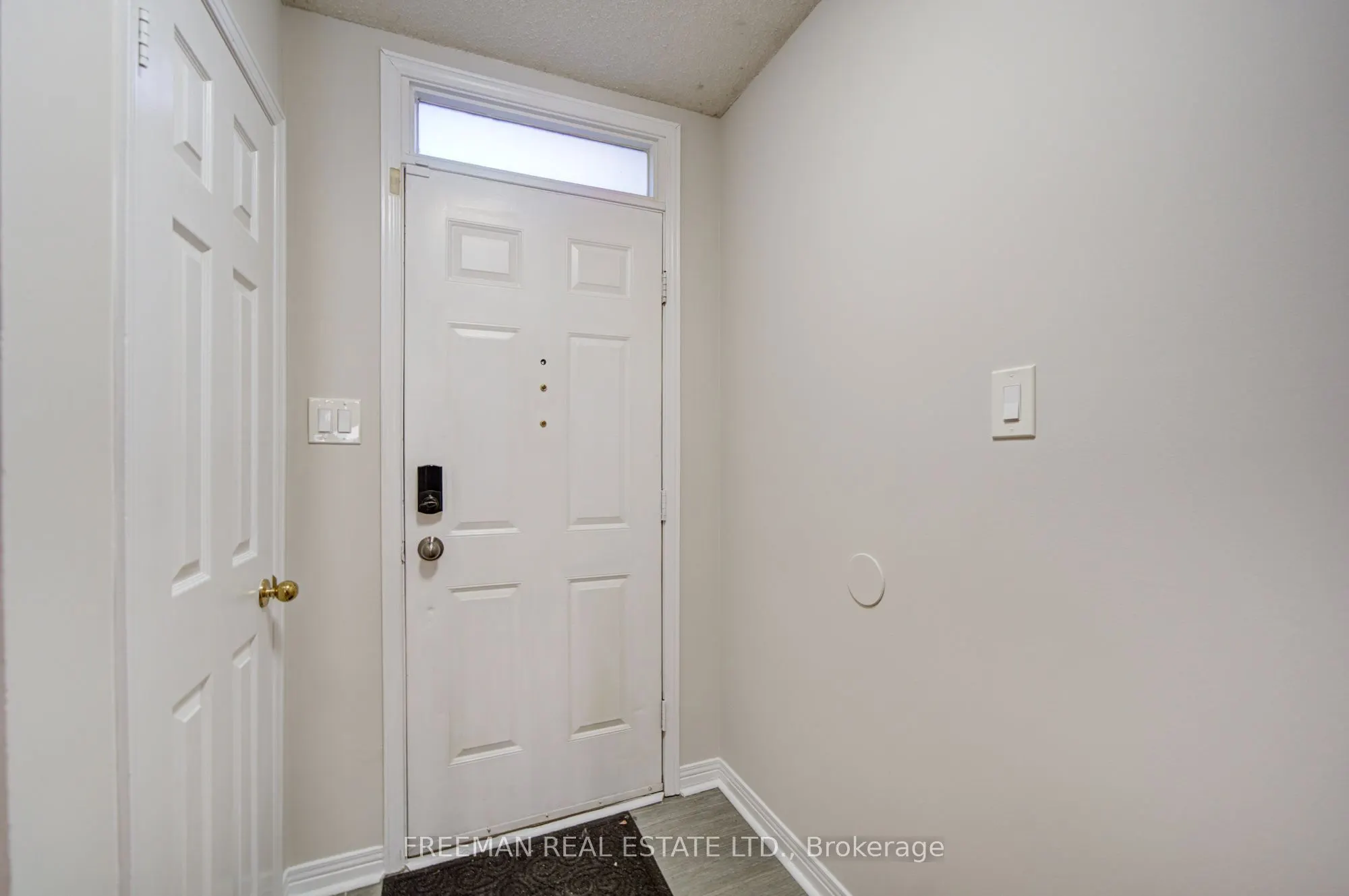 107 Brownstone Circle