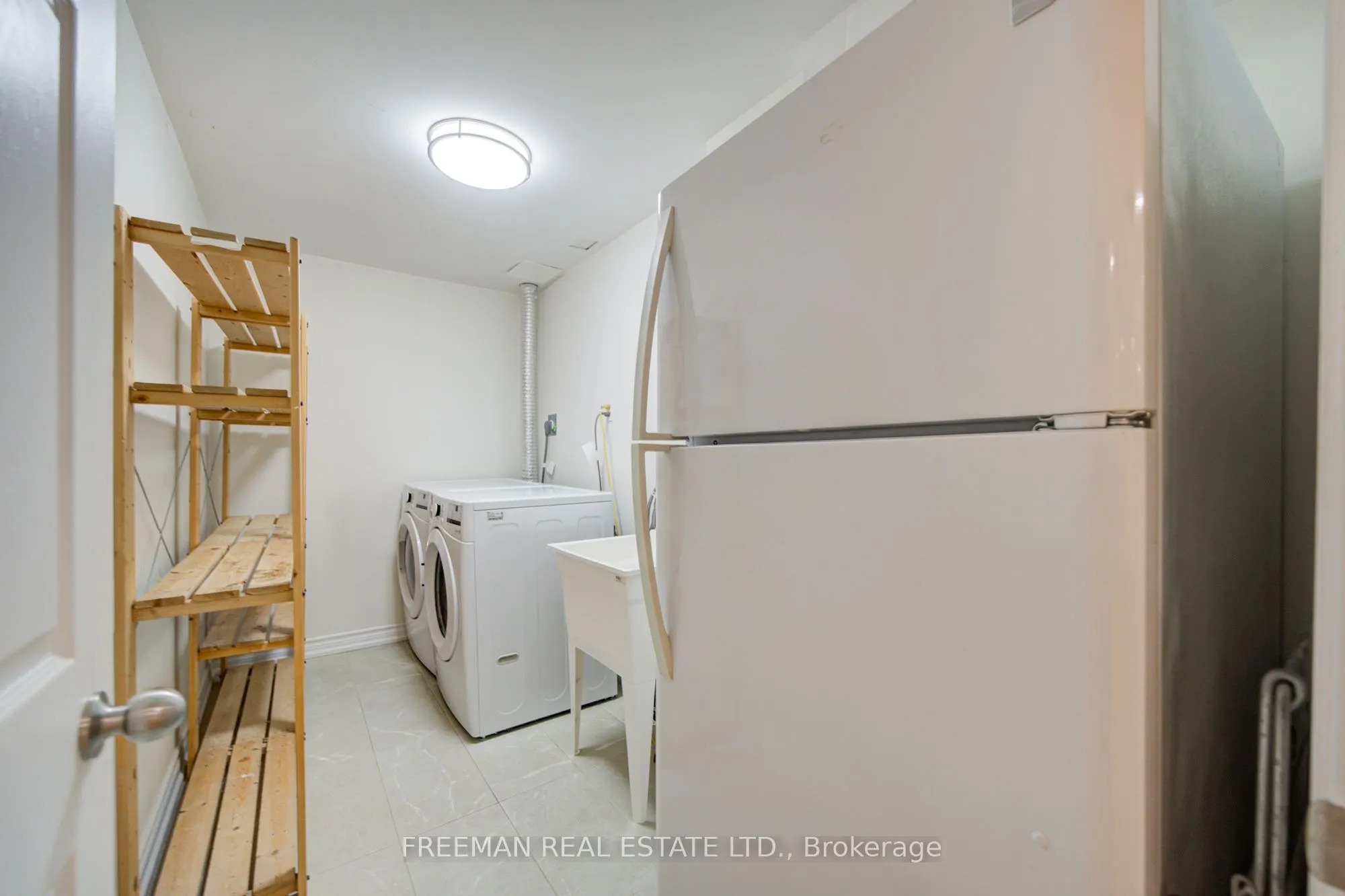 107 Brownstone Circle