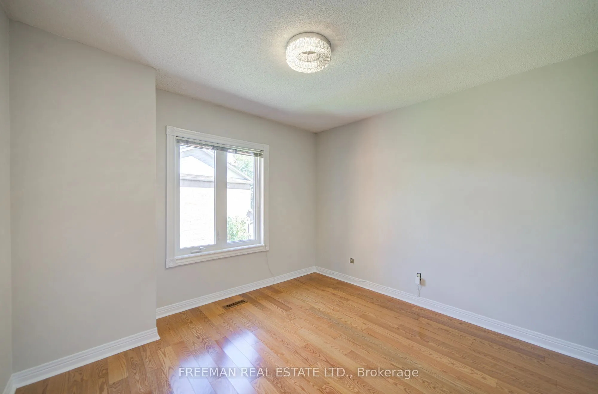 107 Brownstone Circle