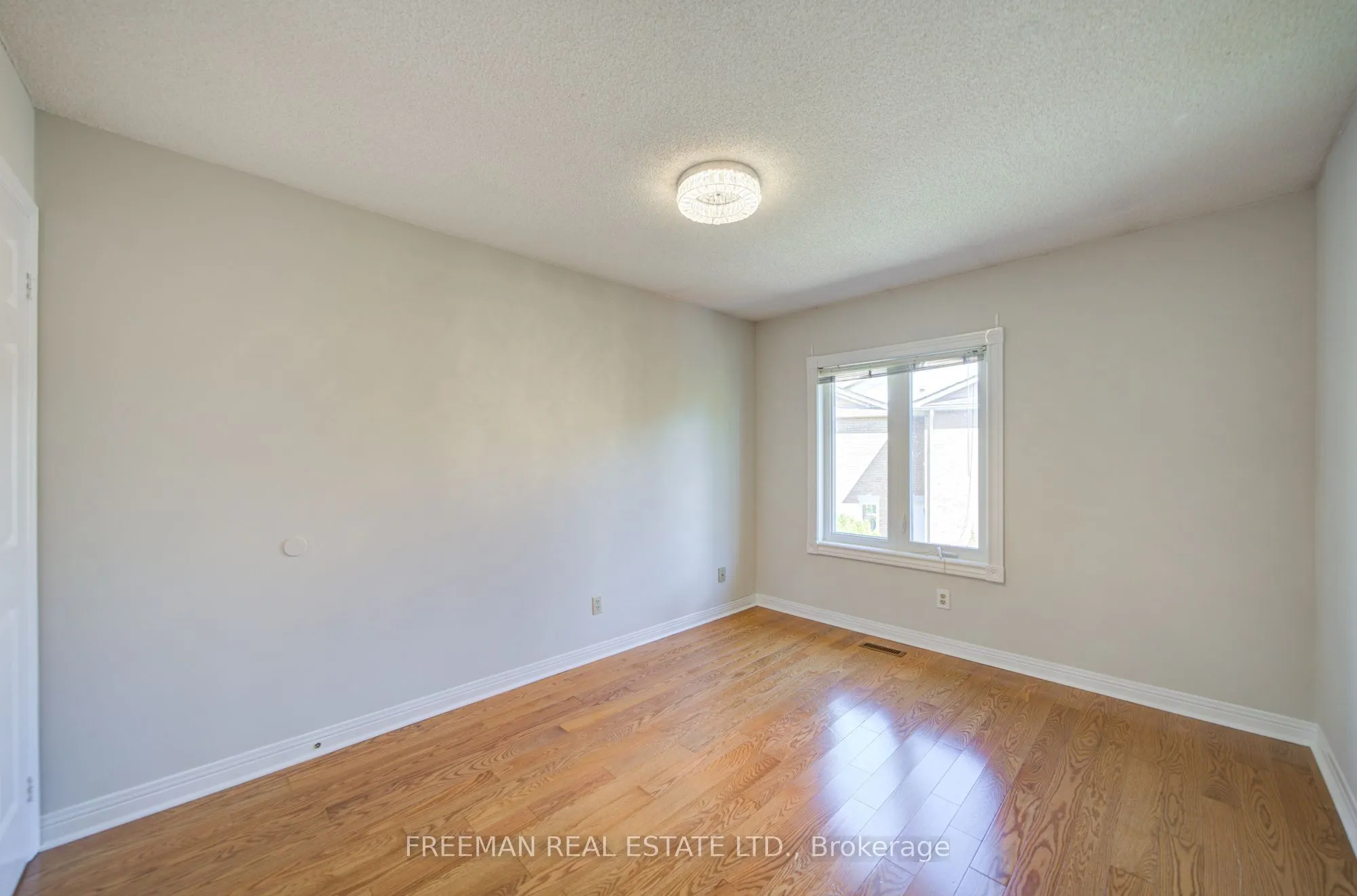 107 Brownstone Circle