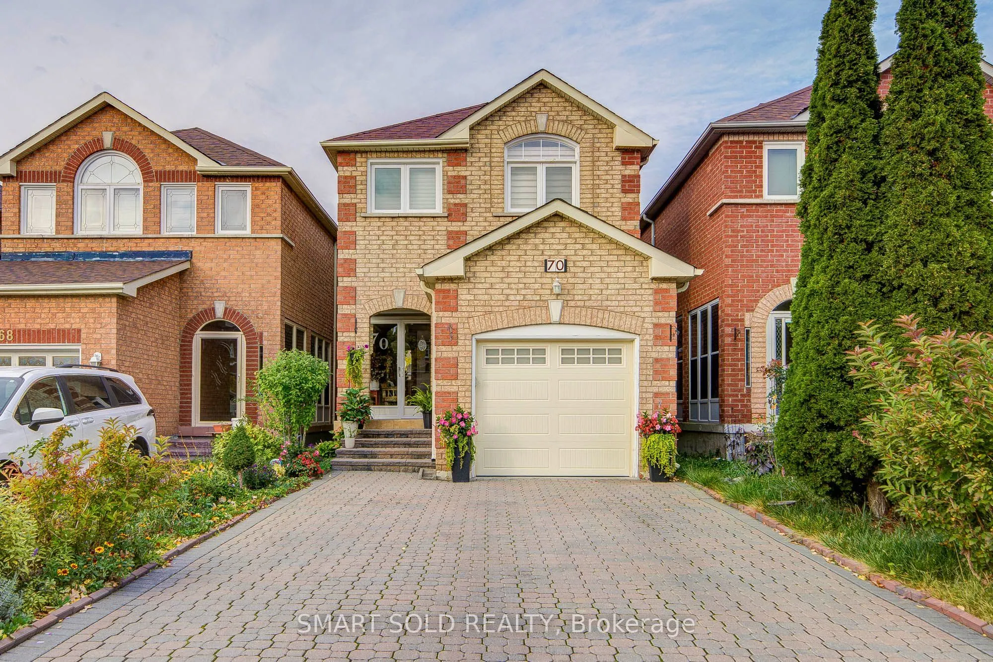 70 Connery Crescent