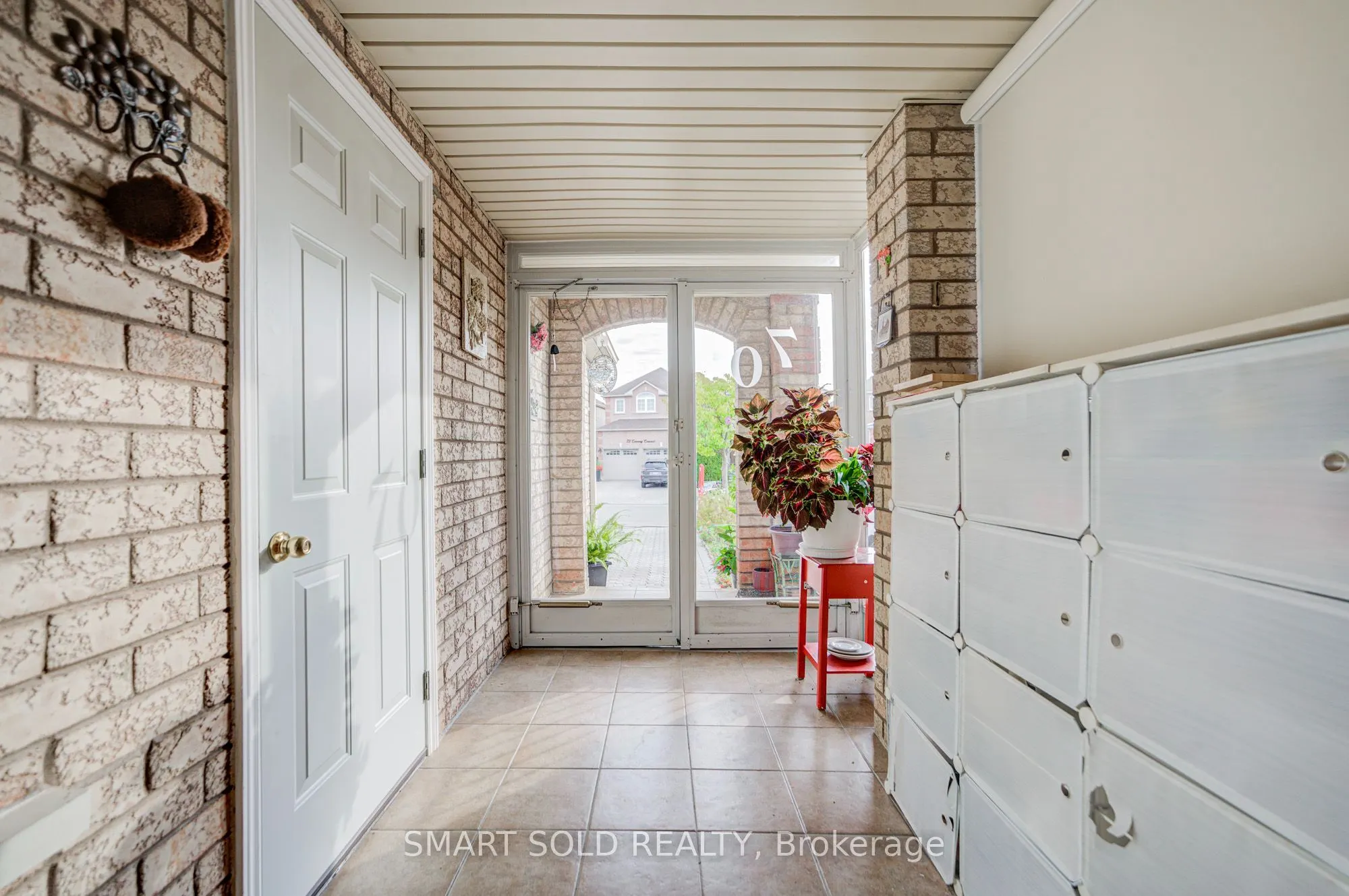 70 Connery Crescent