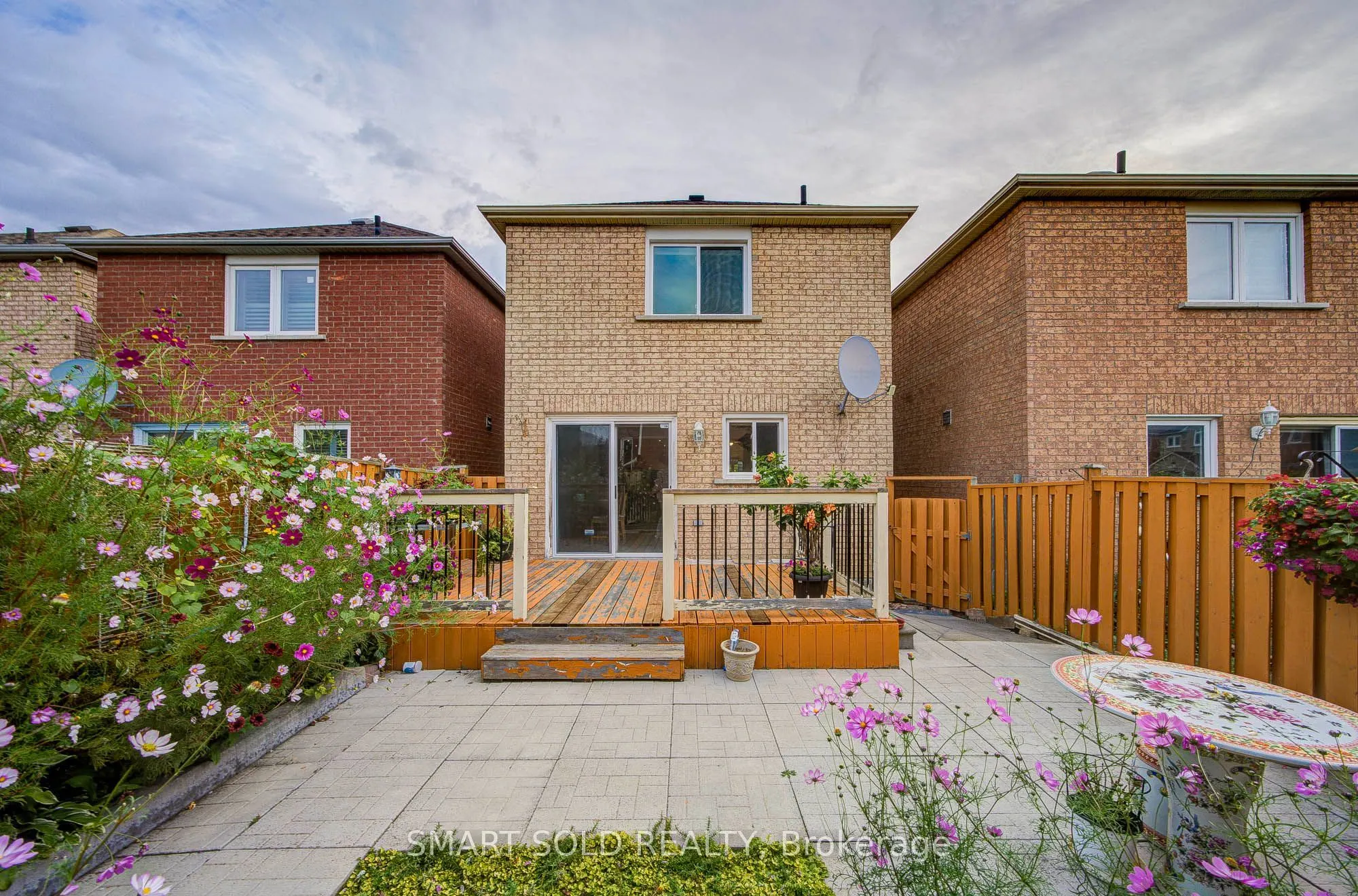 70 Connery Crescent