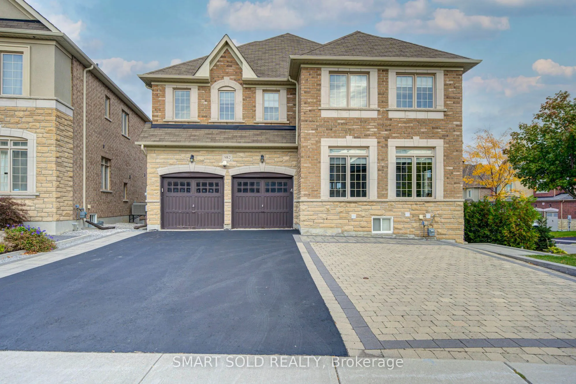 982 Wilbur Pipher Circle