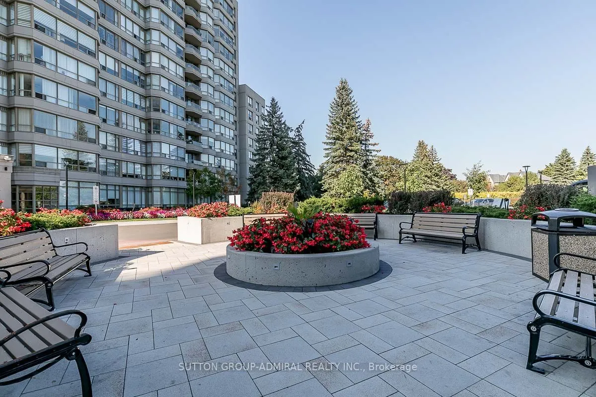 11 Townsgate Drive #1002