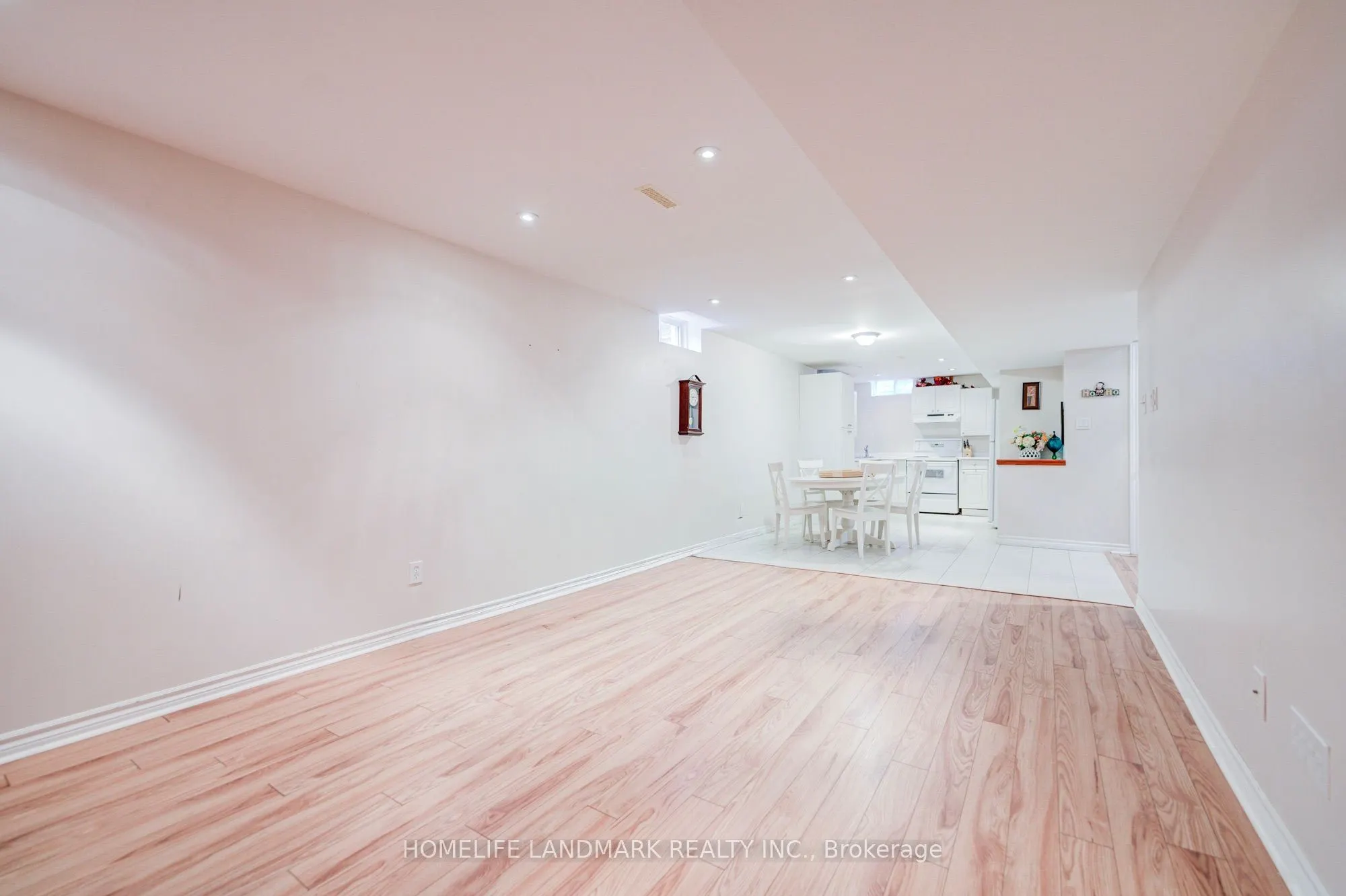 2 Kingshill Road