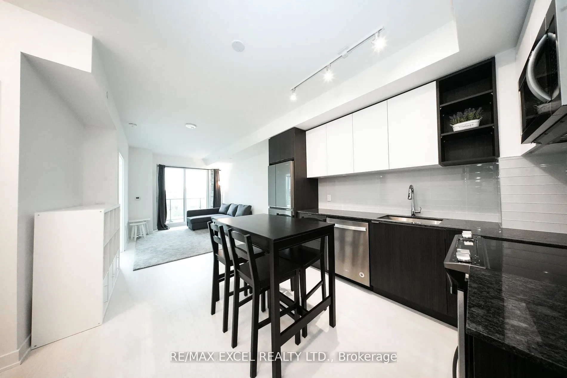 100 Eagle Rock Way #324