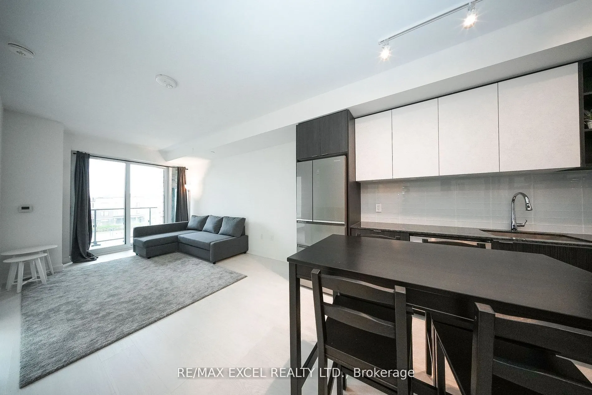 100 Eagle Rock Way #324