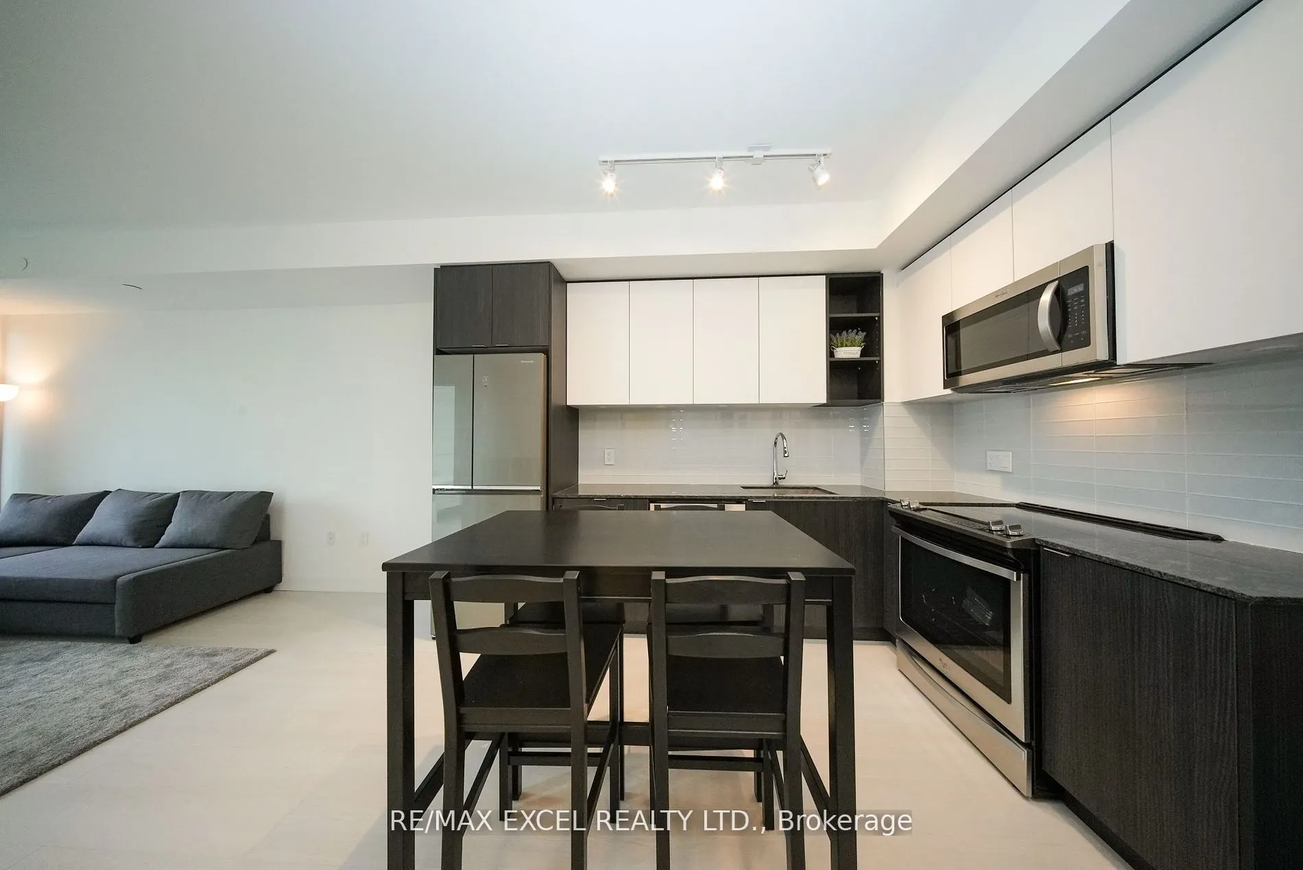100 Eagle Rock Way #324