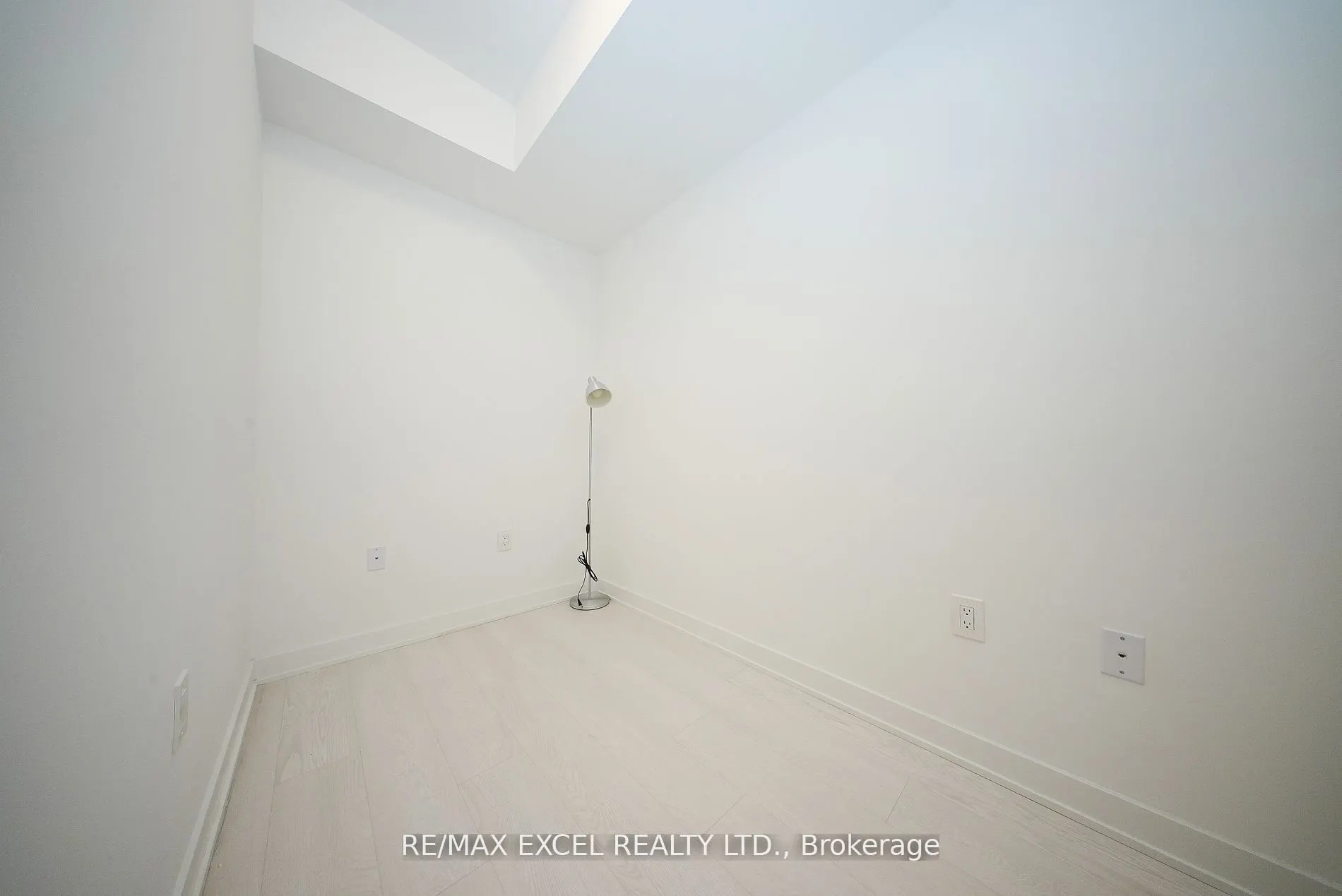 100 Eagle Rock Way #324