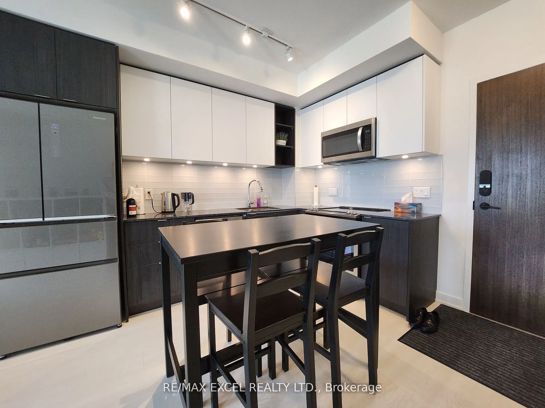 100 Eagle Rock Way #324
