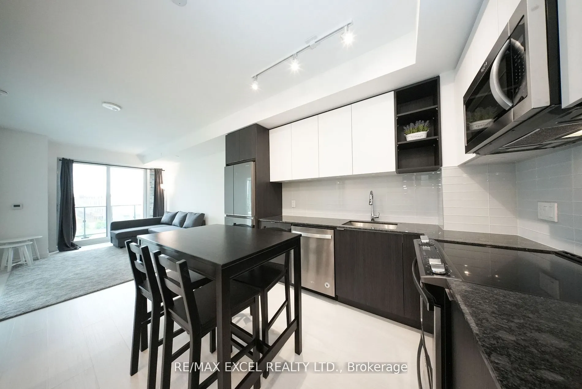 100 Eagle Rock Way #324