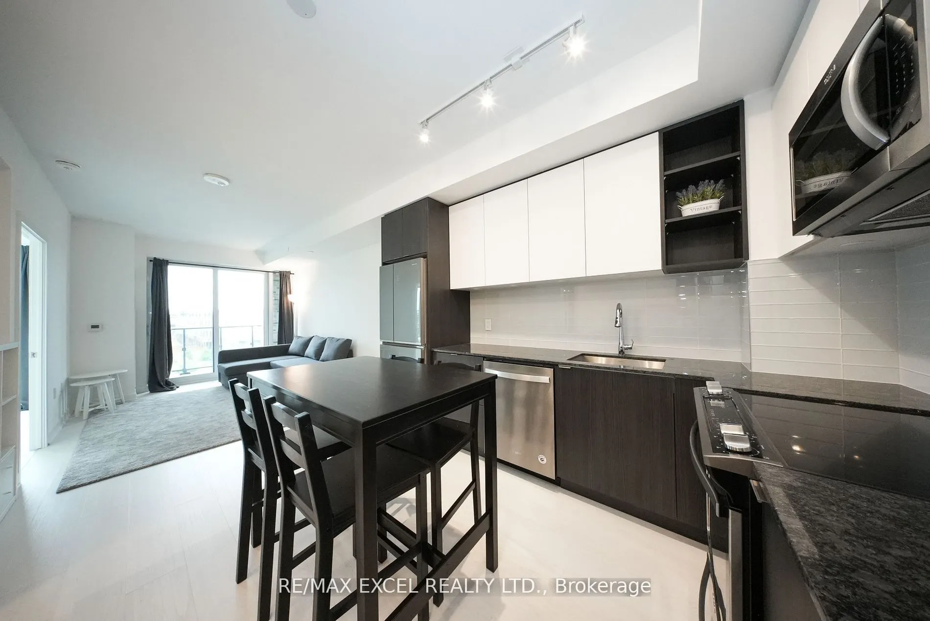 100 Eagle Rock Way #324
