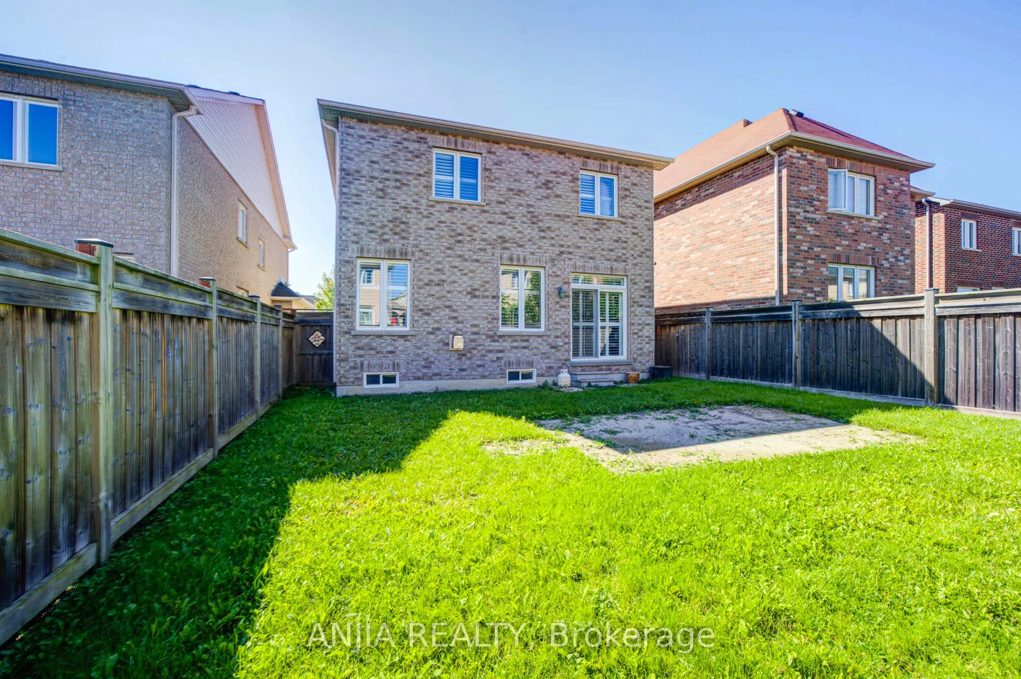 68 Old Field Crescent