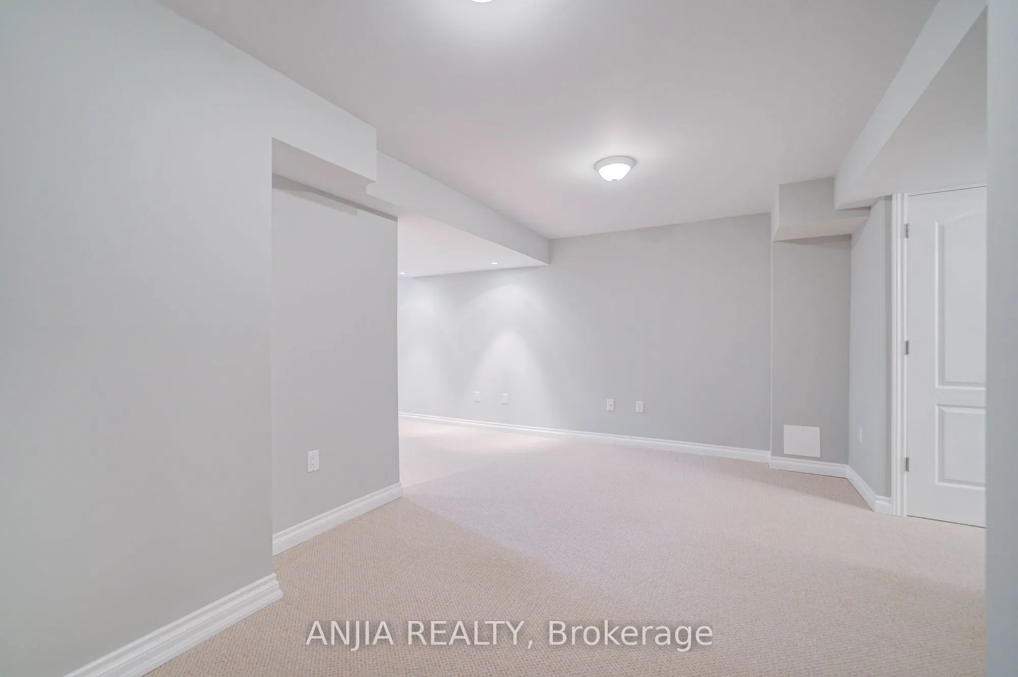 6 Expedition Crescent