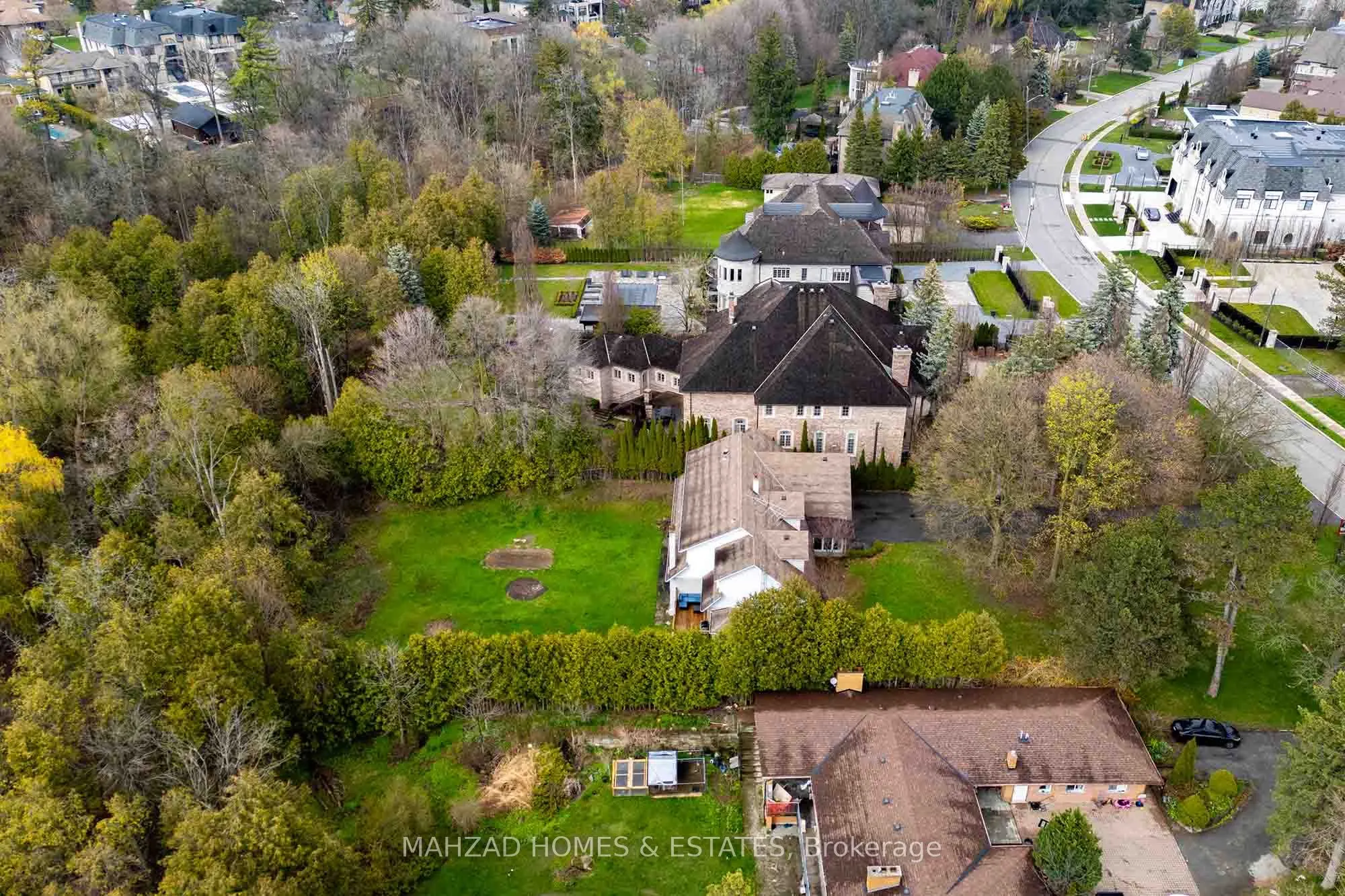 32 Maryvale Crescent