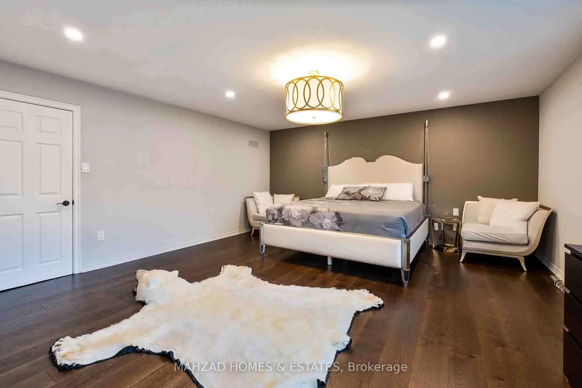 32 Maryvale Crescent