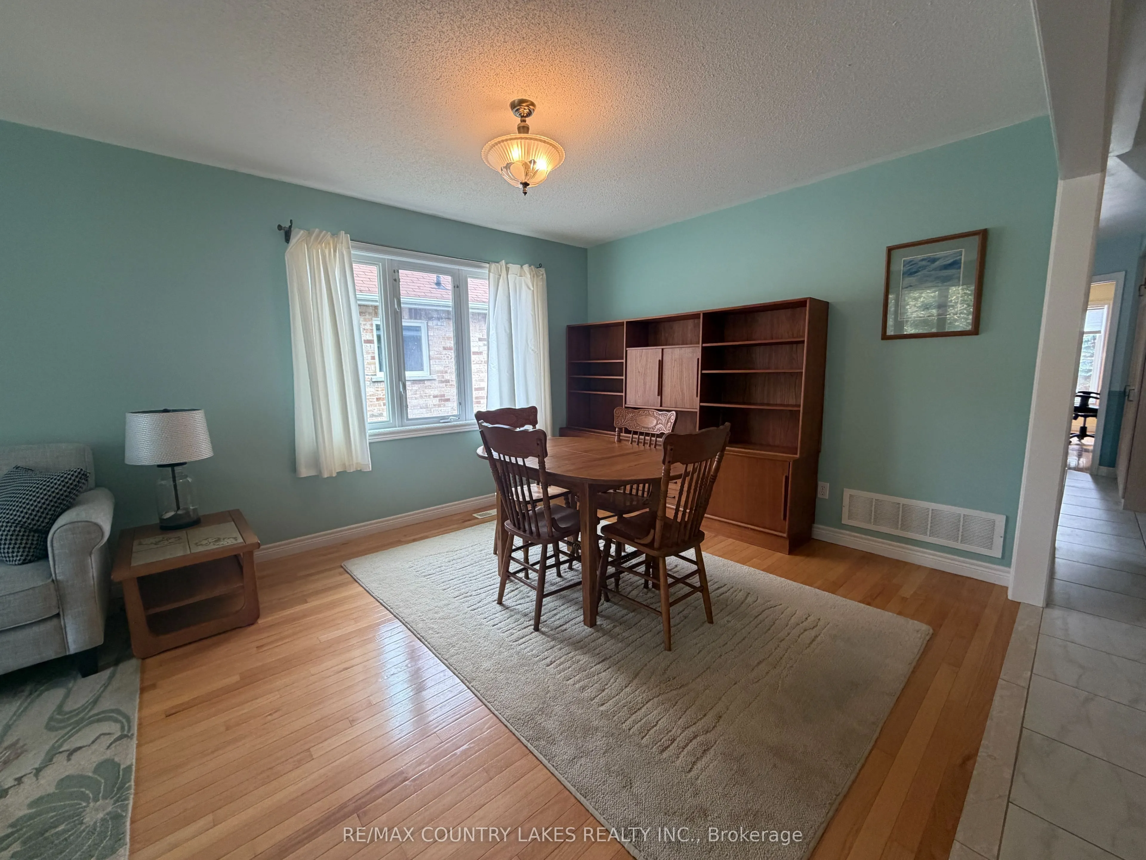 43 Elmwood Avenue