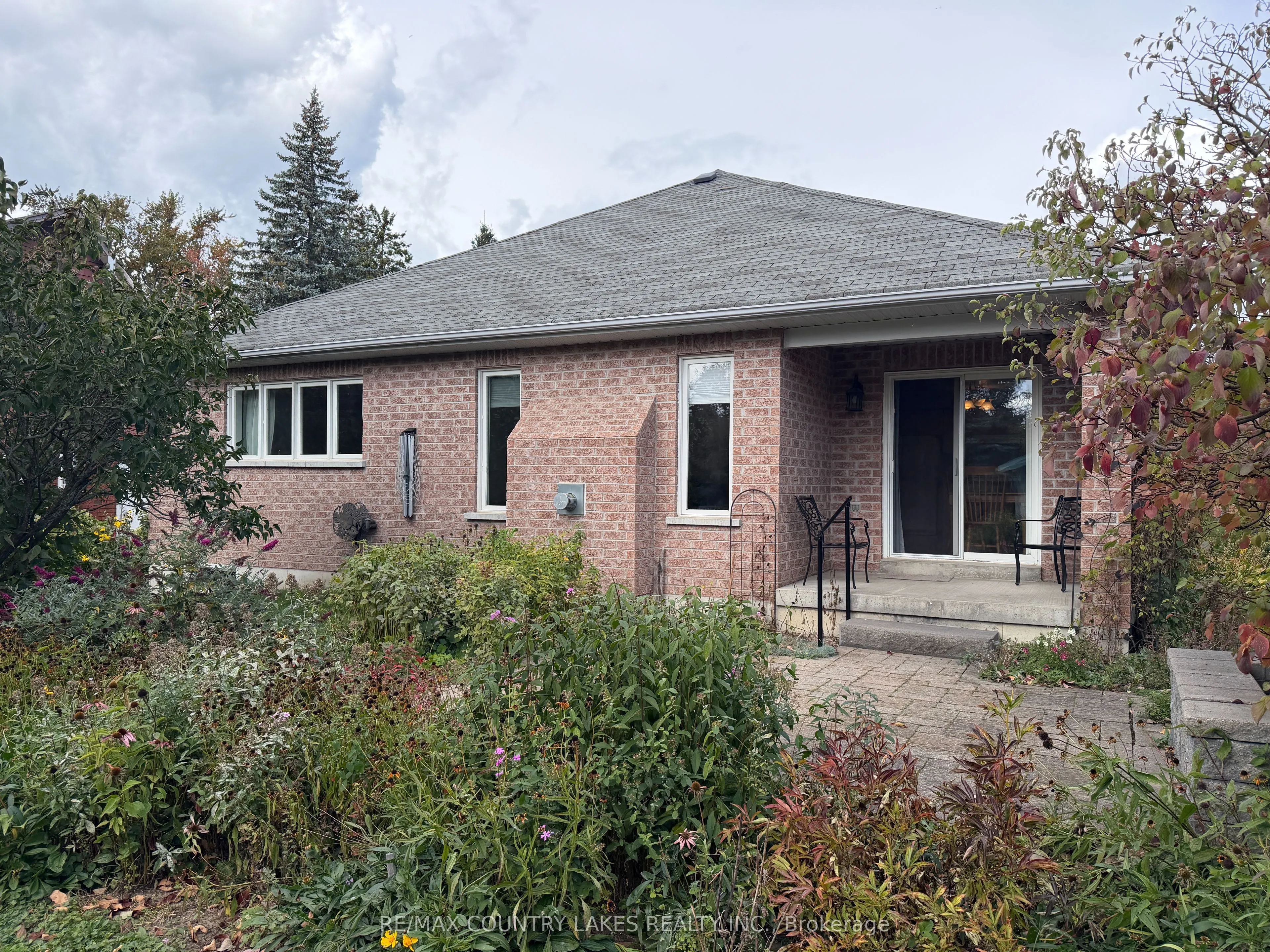 43 Elmwood Avenue