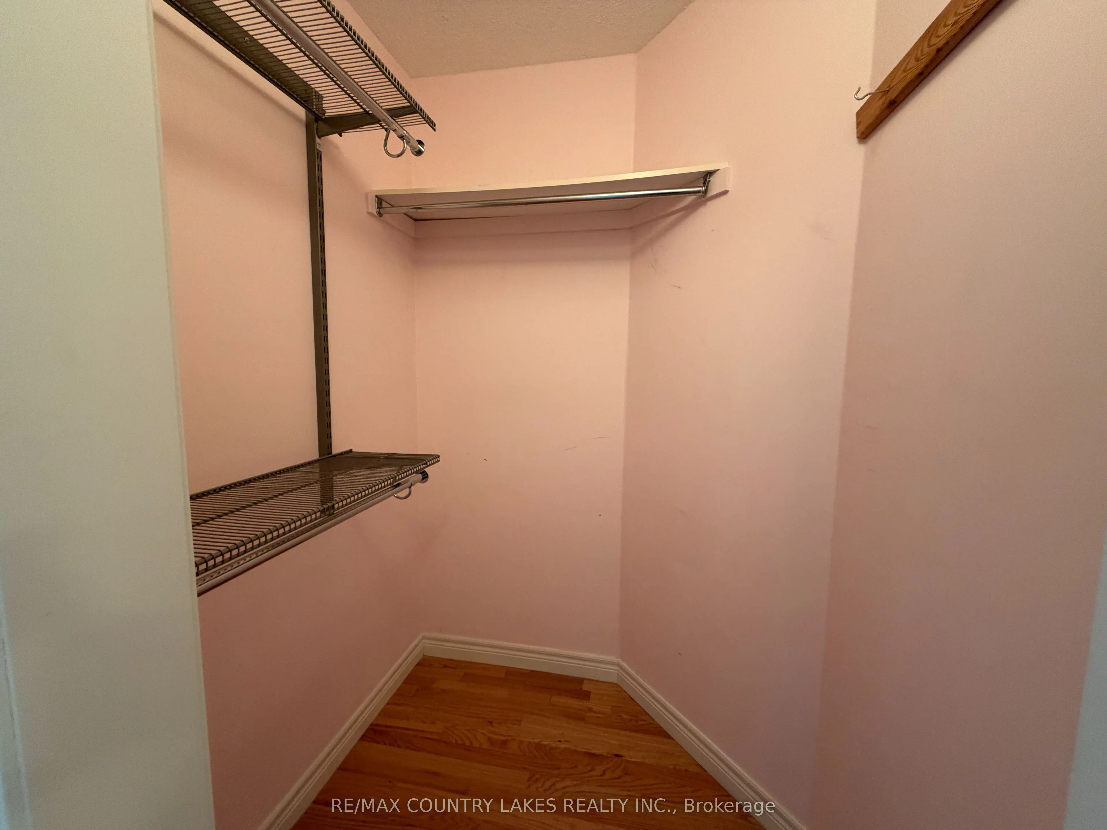 43 Elmwood Avenue