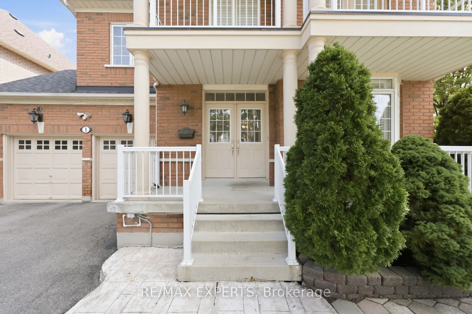 1 Cetona Avenue